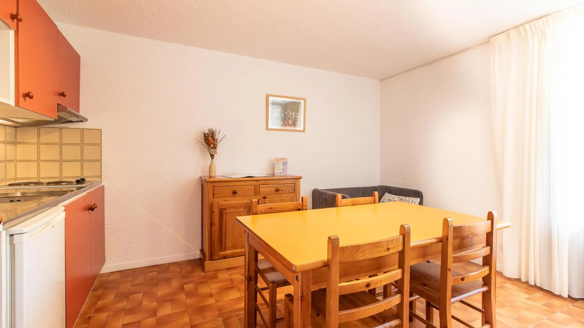 Two-Bedroom Apartment (4 Adults) in Vacancéole - Résidence Les Gorges Rouges