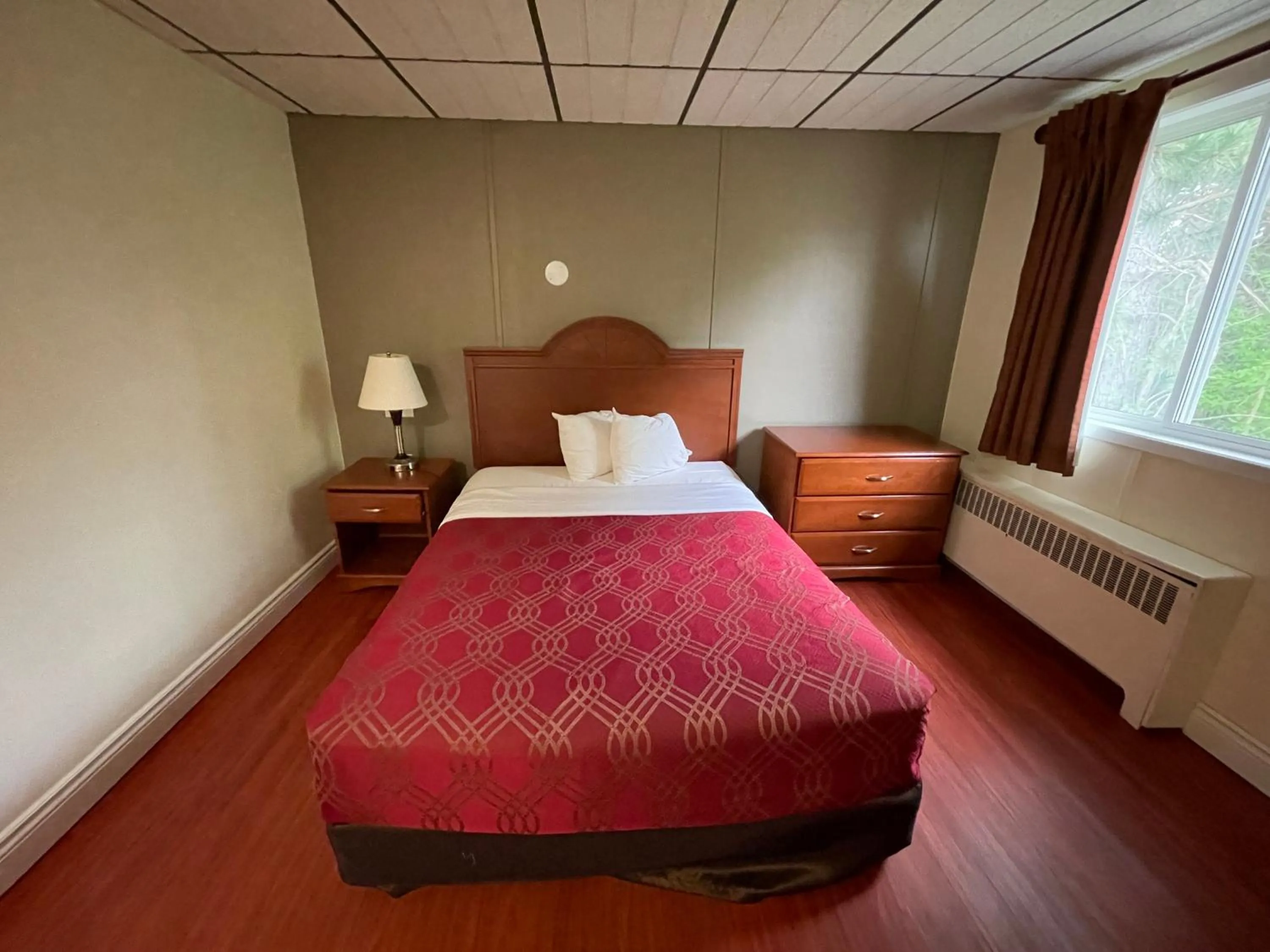 2 Queen Beds, 1 Sofa Bed, Two-Bedroom, Efficiency Apartment Suite, Non-Smoking in Super 8 by Wyndham Pembroke