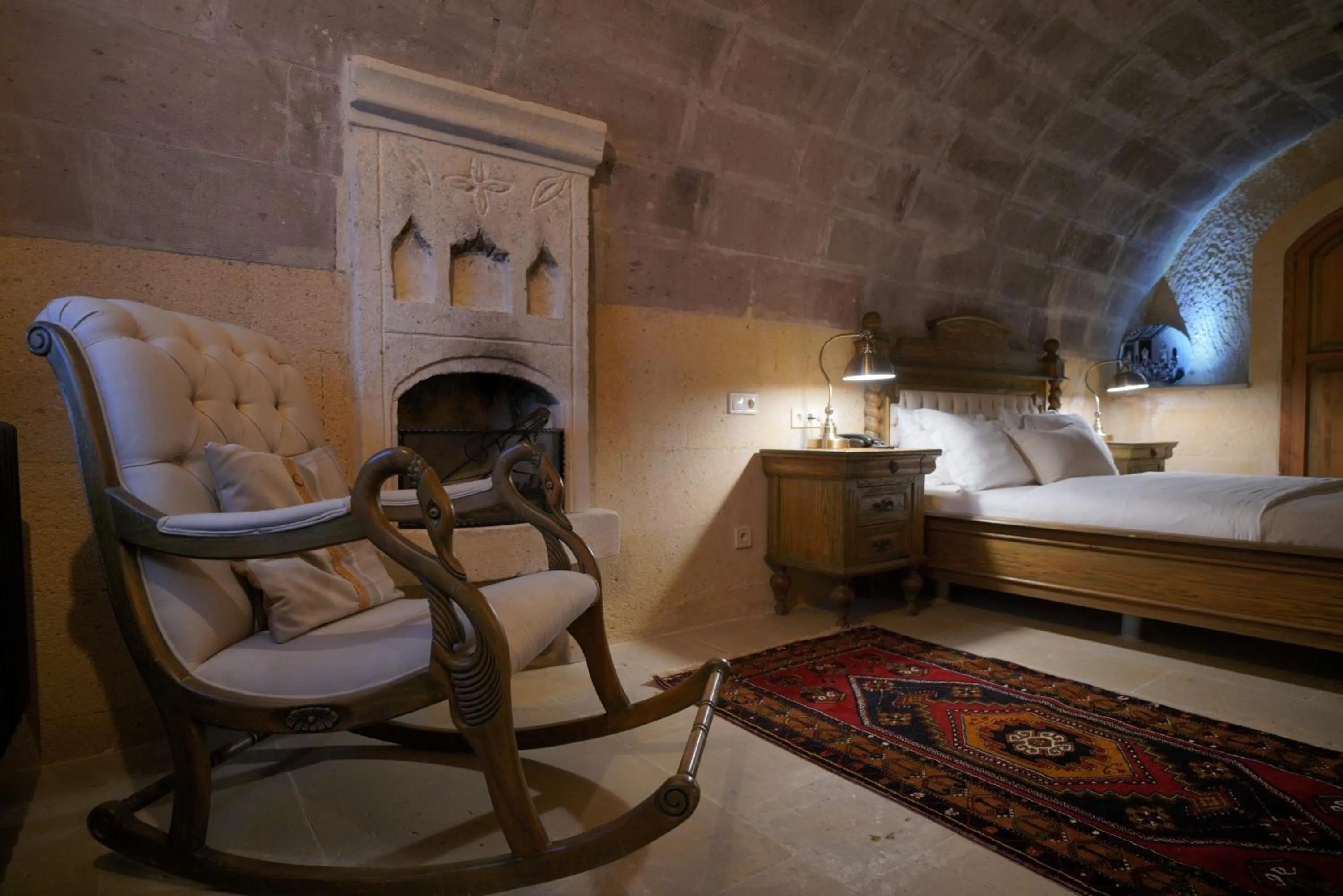 Suite with Balcony in Maya Cave