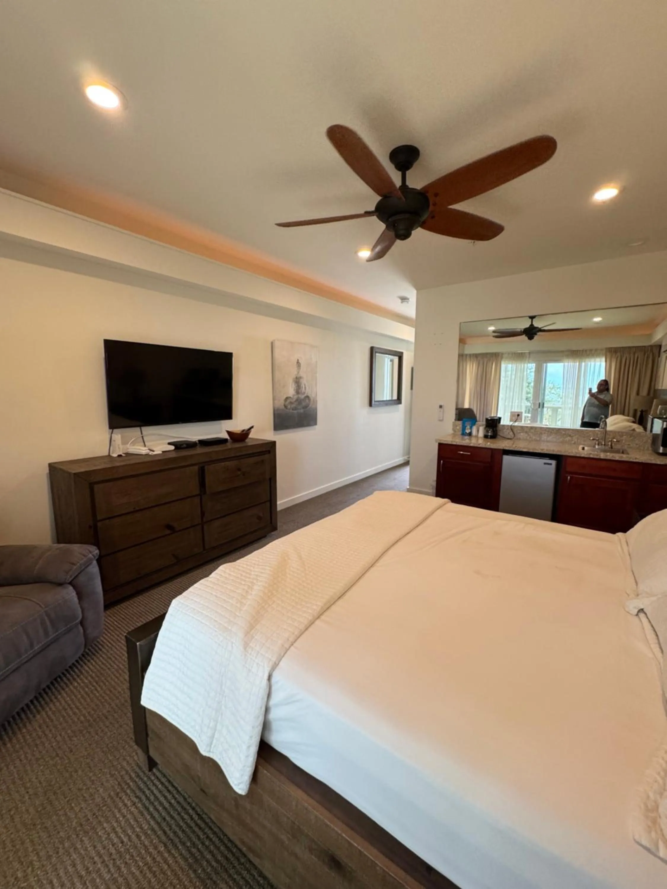 King Room with Sea View - single occupancy in Hotel Coral Reef