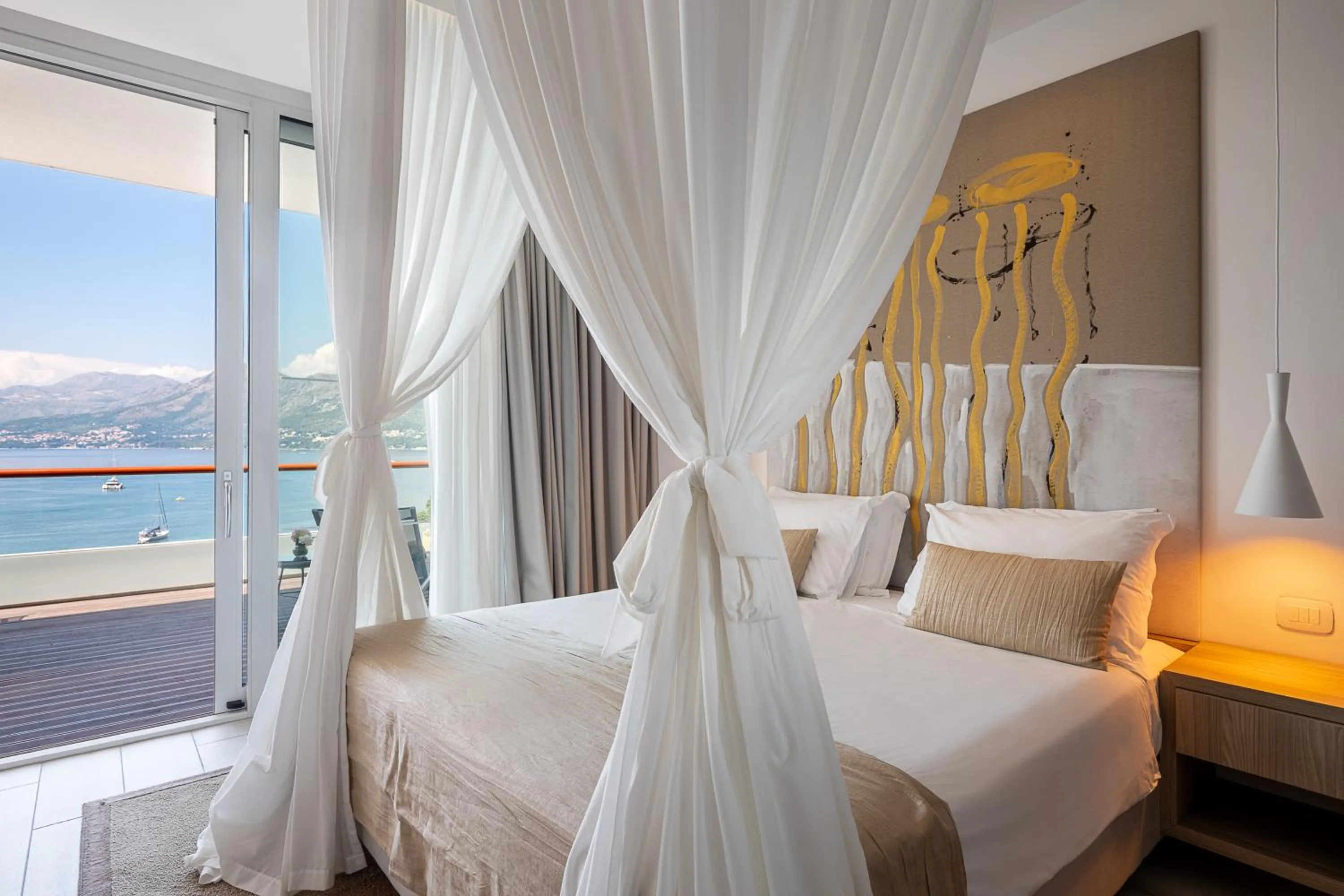 Executive Junior Suite with Balcony and Sea View in Hotel Cavtat