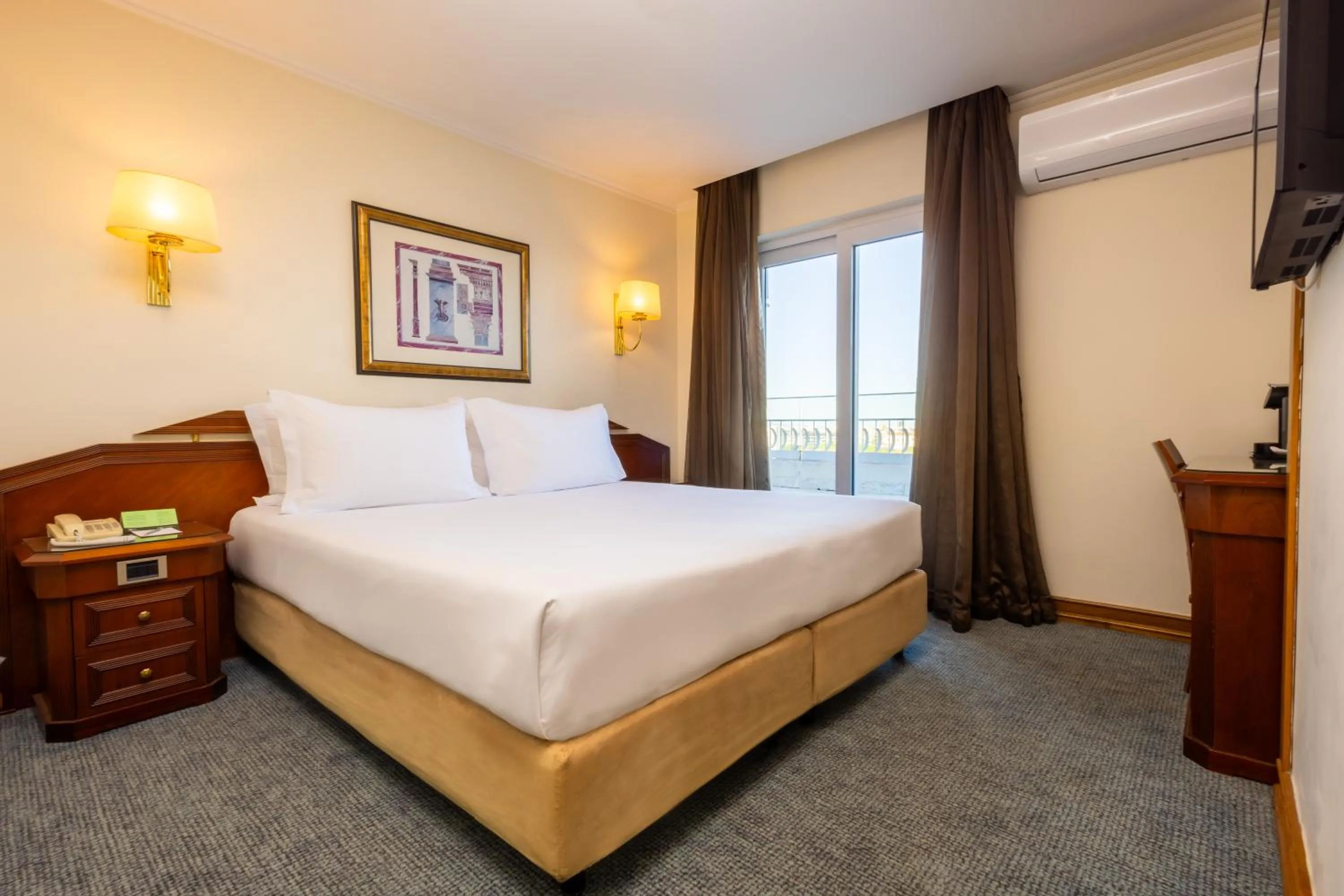 Superior Twin Room with Terrace in SANA Rex Hotel