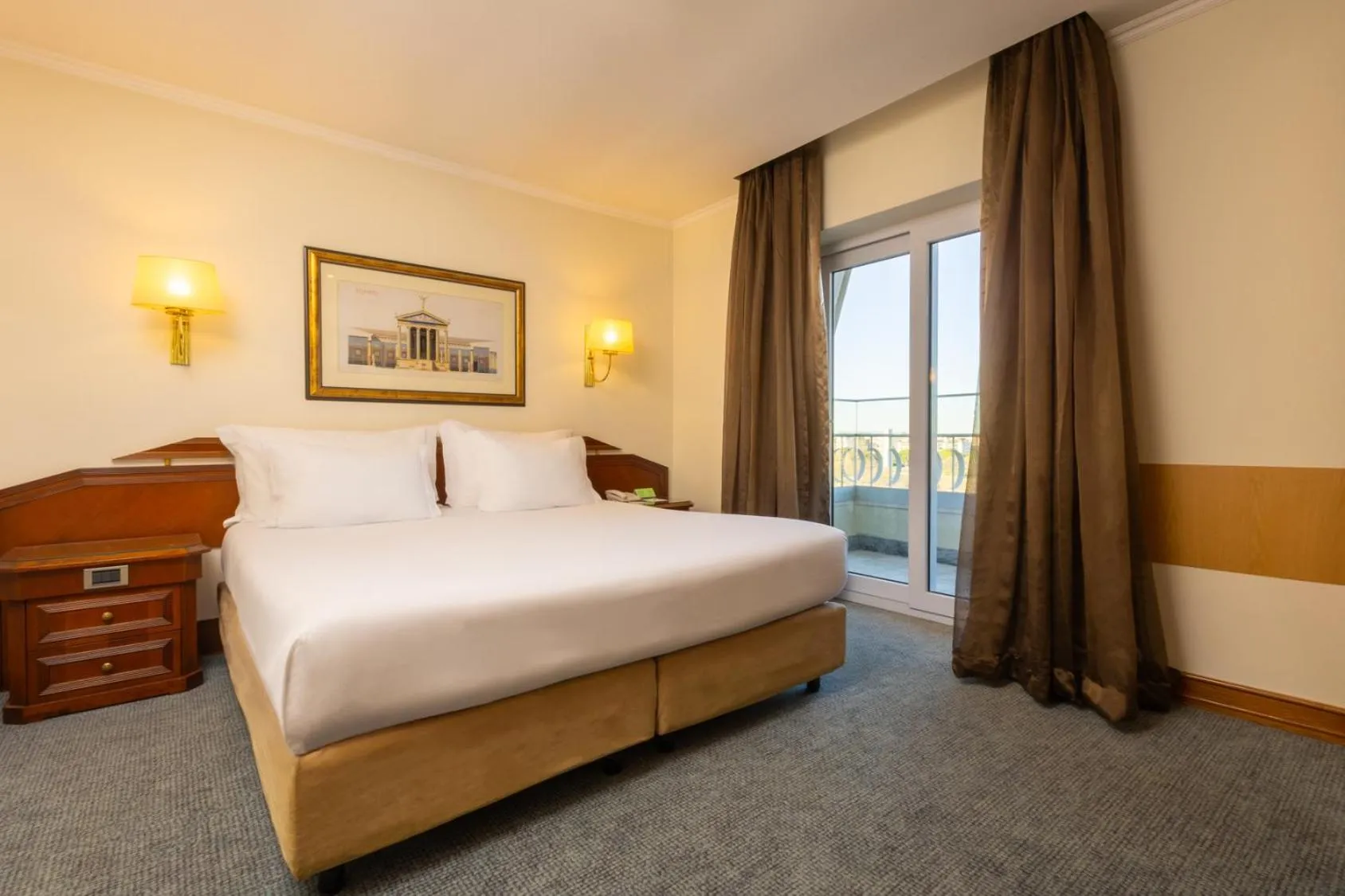 Suite  in SANA Rex Hotel