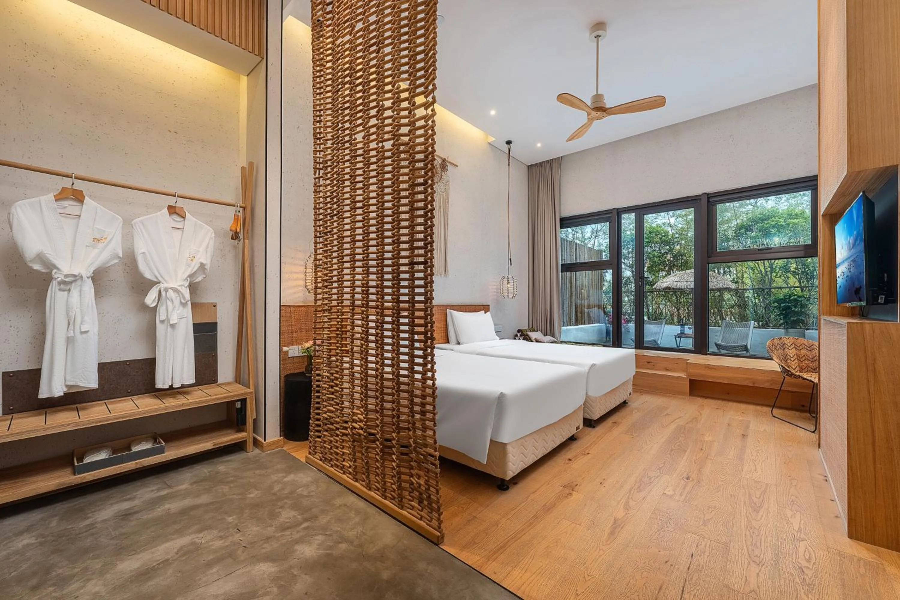 Superior Twin Room in Manli Hotel Shanghai Pudong Airport Branch -Provide free shuttle buses to Pudong Airport and Disneyland