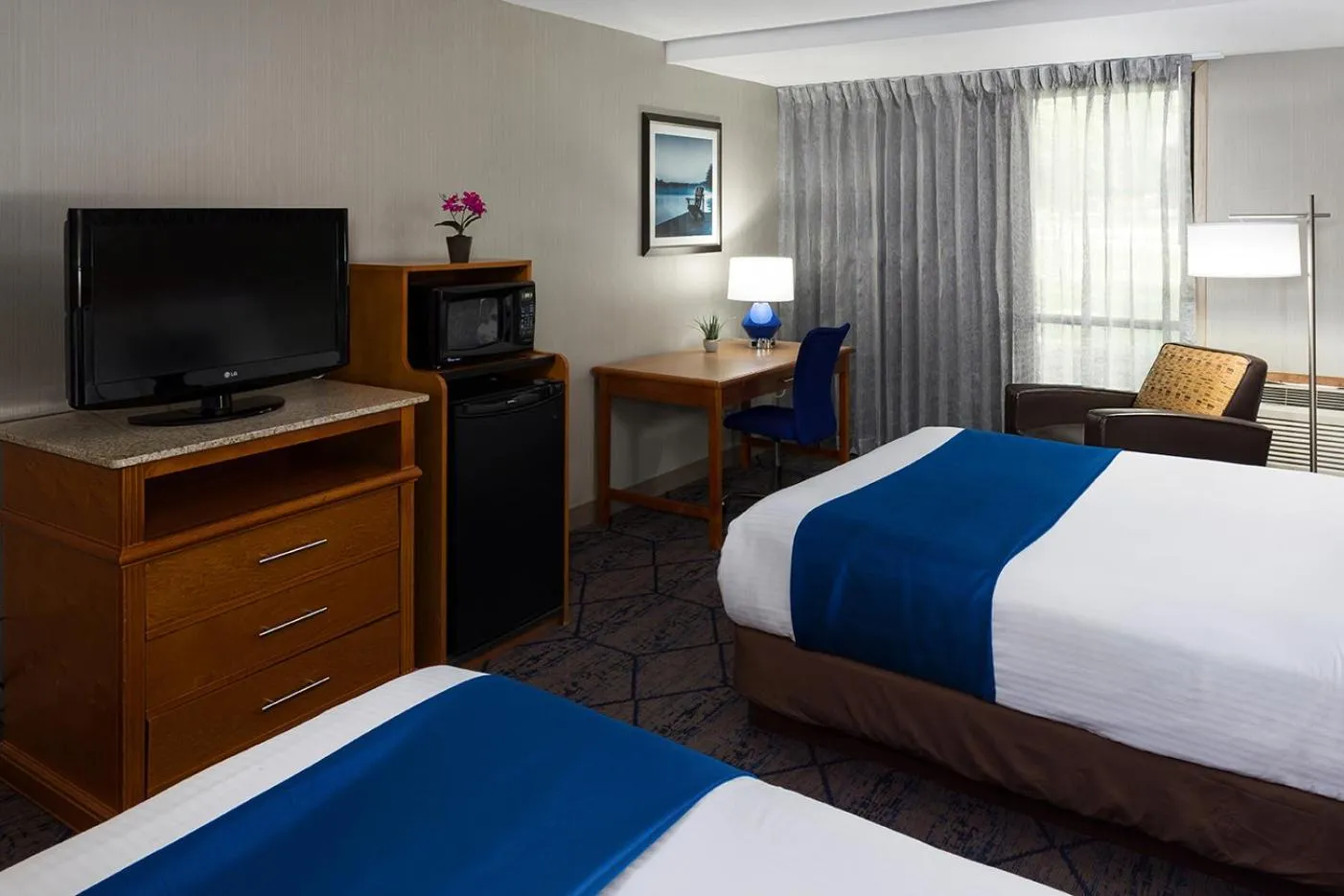 Queen Room with Two Queen Beds in Lake Okoboji Resort and Conference Center