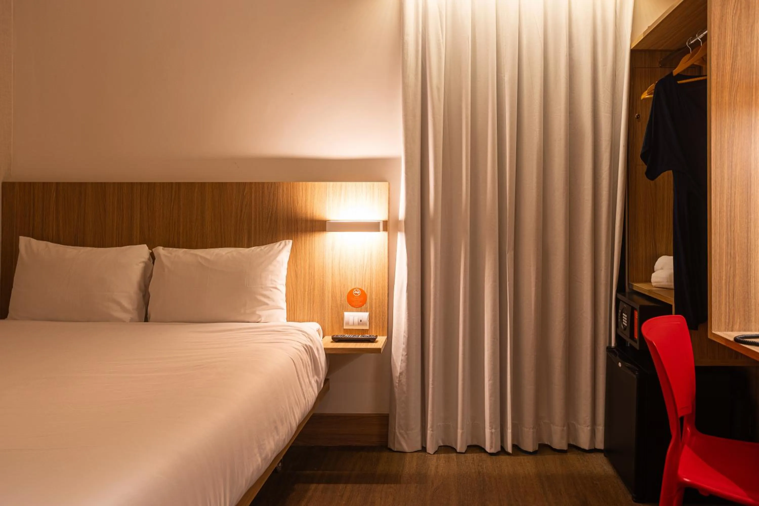 Double Room - single occupancy - Disability Access in Hotel Moov Curitiba