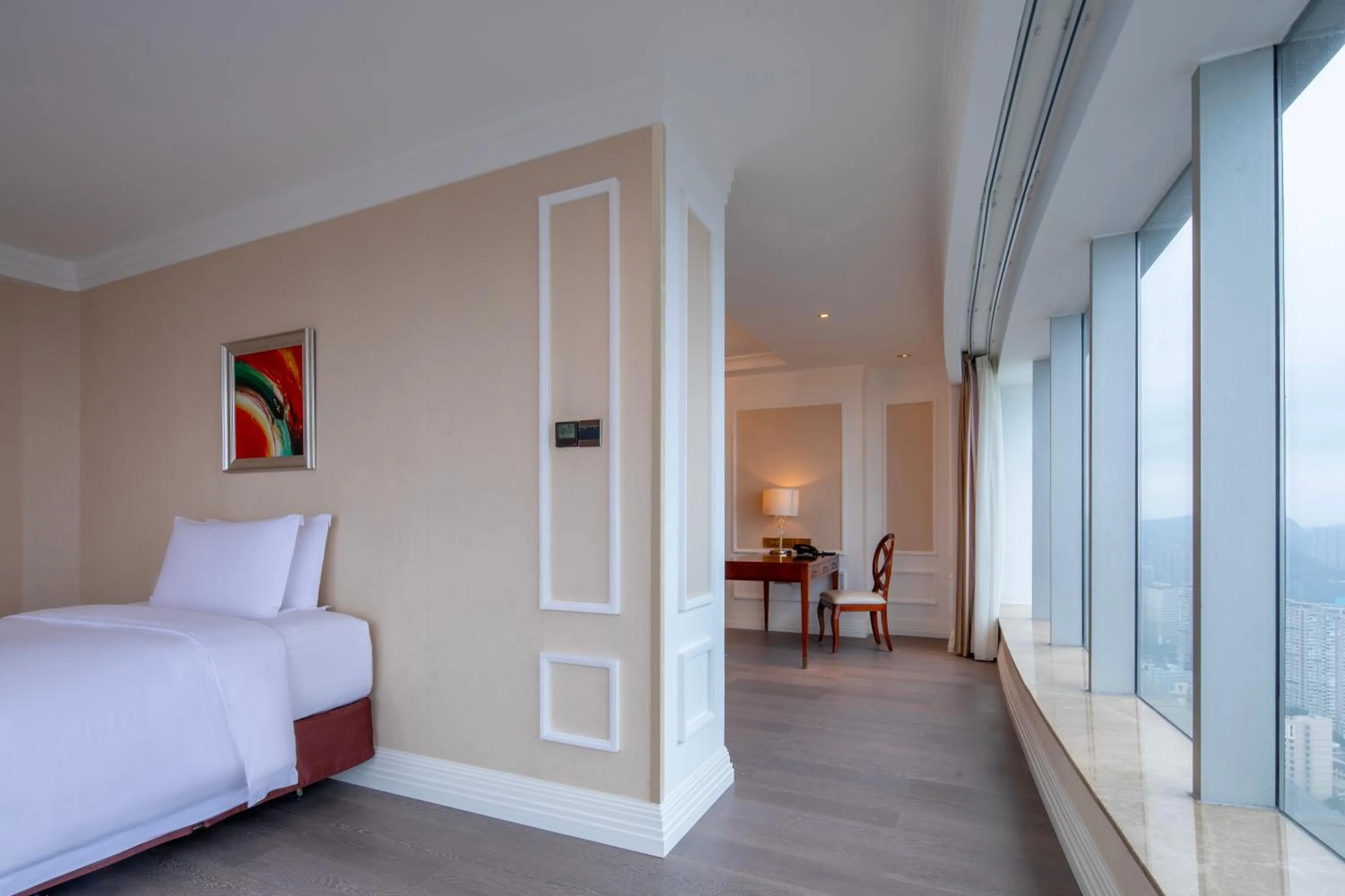 Suite with Panoramic View in Kempinski Hotel Guiyang