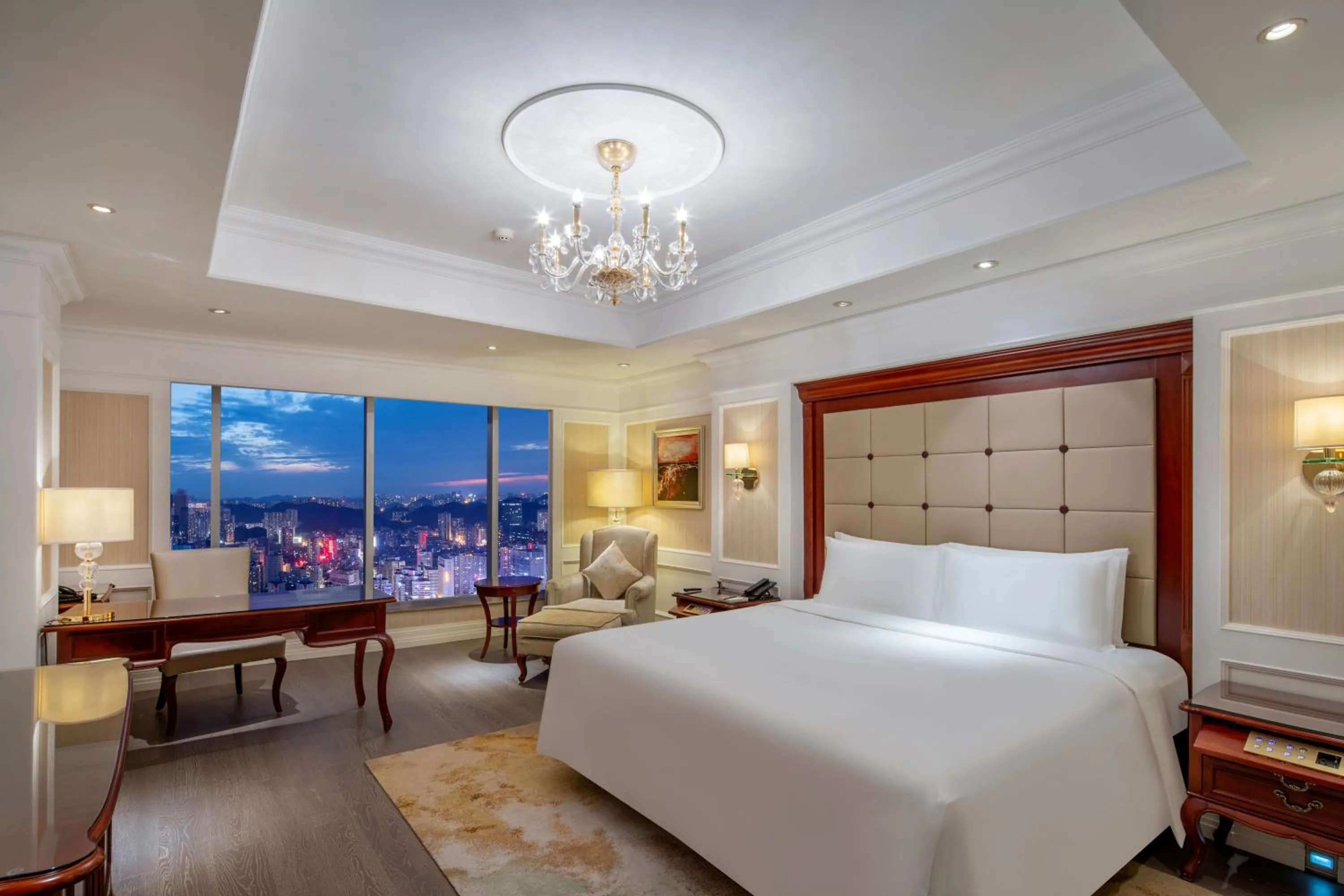 Executive Deluxe King Room in Kempinski Hotel Guiyang