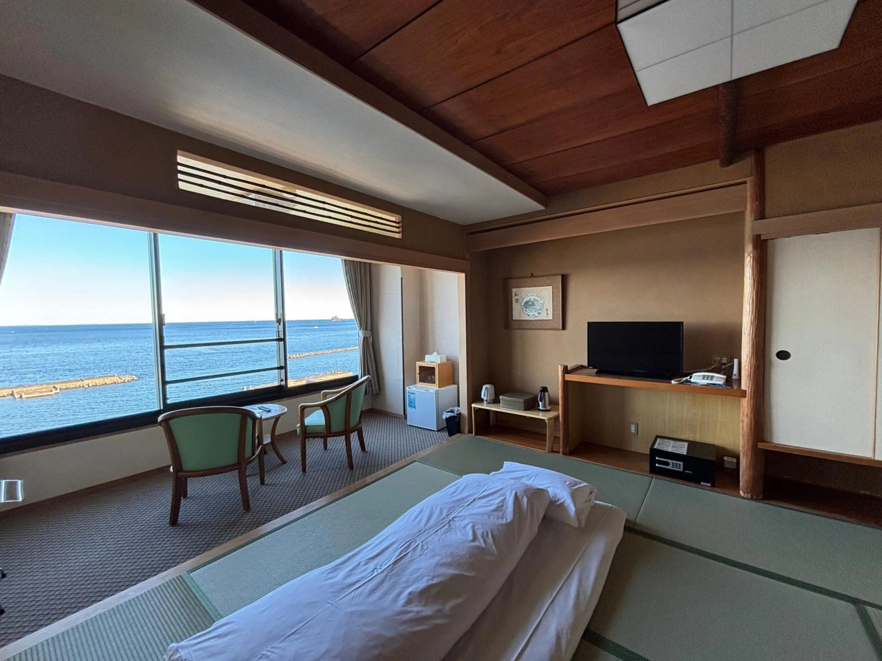Japanese-Style Room Ocean side - Non-Smoking in Kameya Rakan