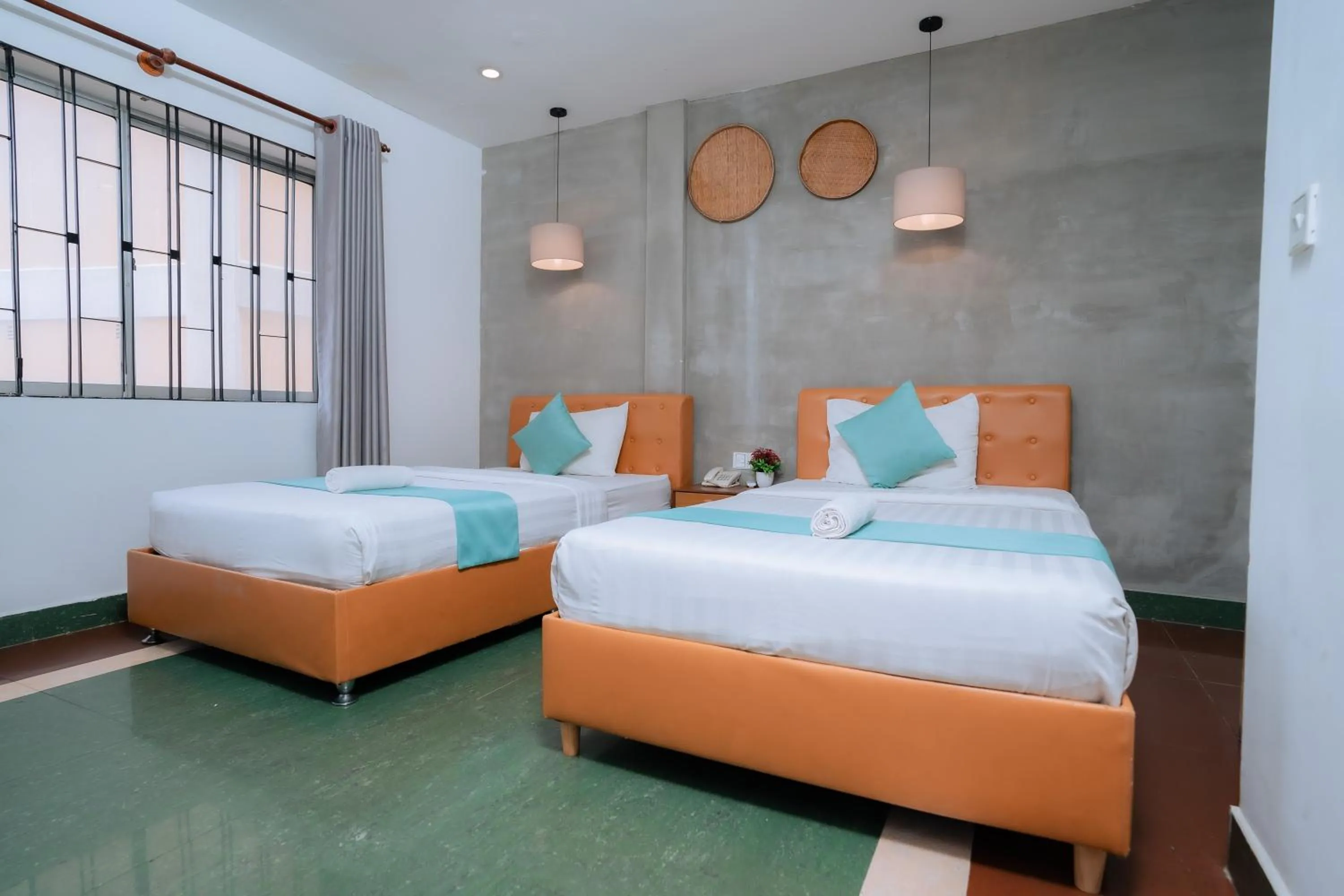 Superior Twin Room with City View in Grand Elevation Hotel