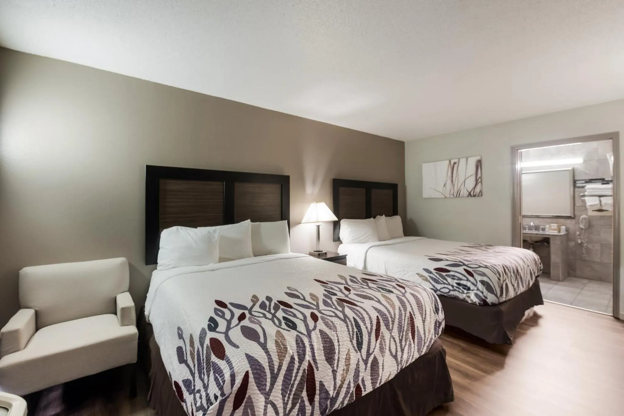 Deluxe Room with Two Queen Beds Disability Access Non-Smoking in Red Roof Inn Lenoir