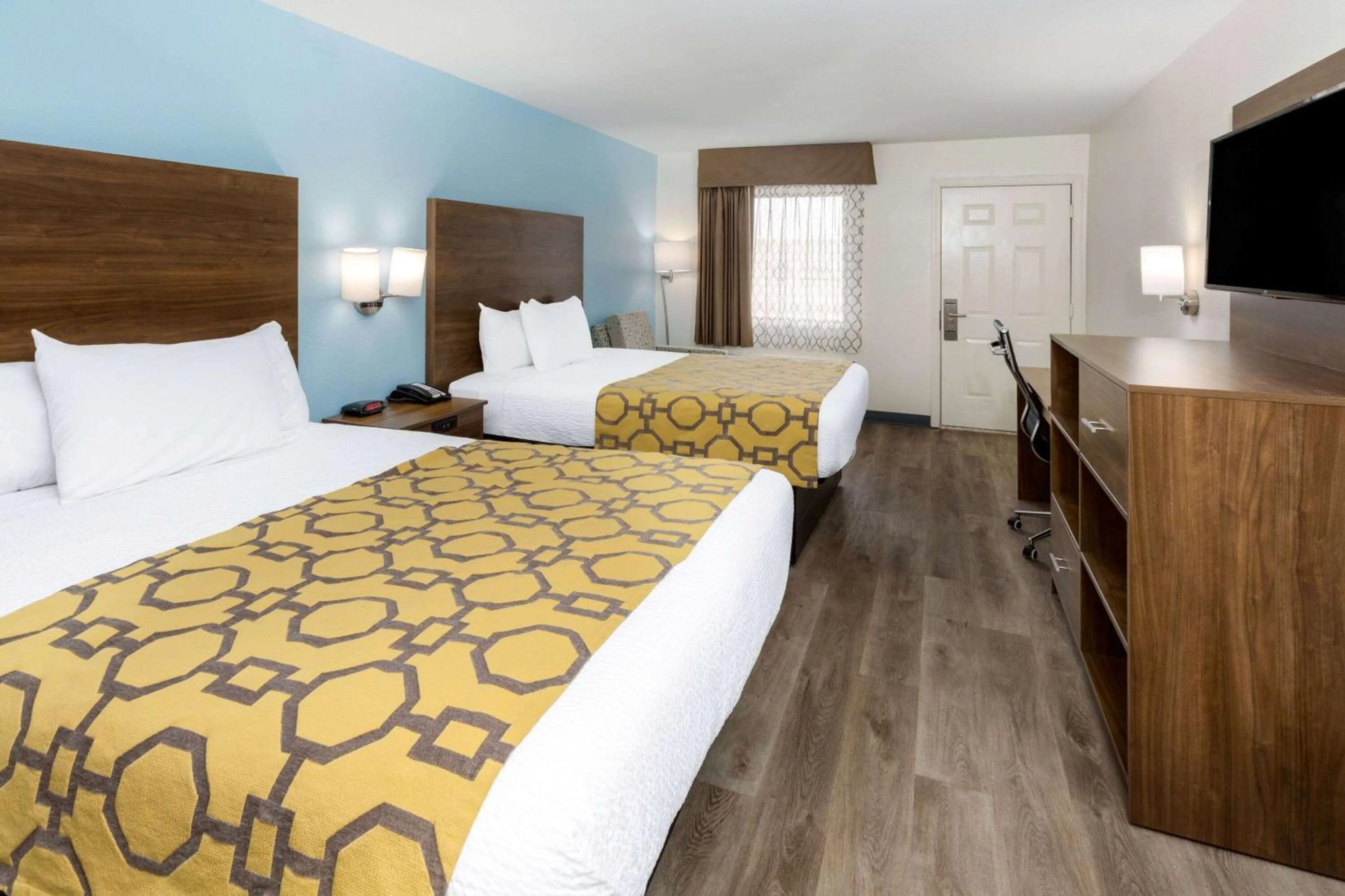Queen Room with Two Queen Beds - Non-Smoking in Baymont by Wyndham Biloxi - Ocean Springs