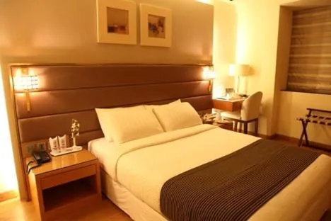 Deluxe Double Room in Middleton Inn