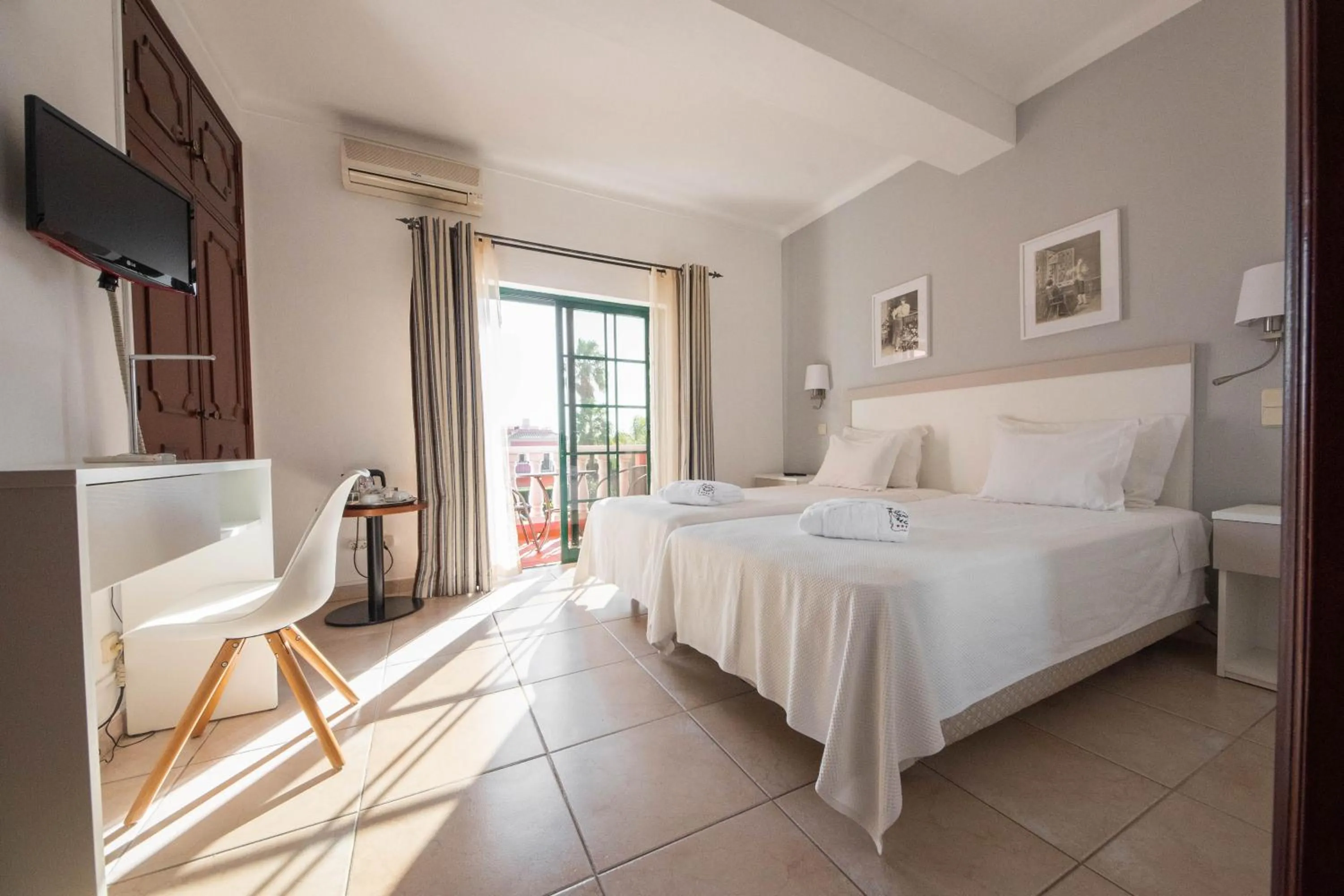 Double or Twin Room in Solar de Mos