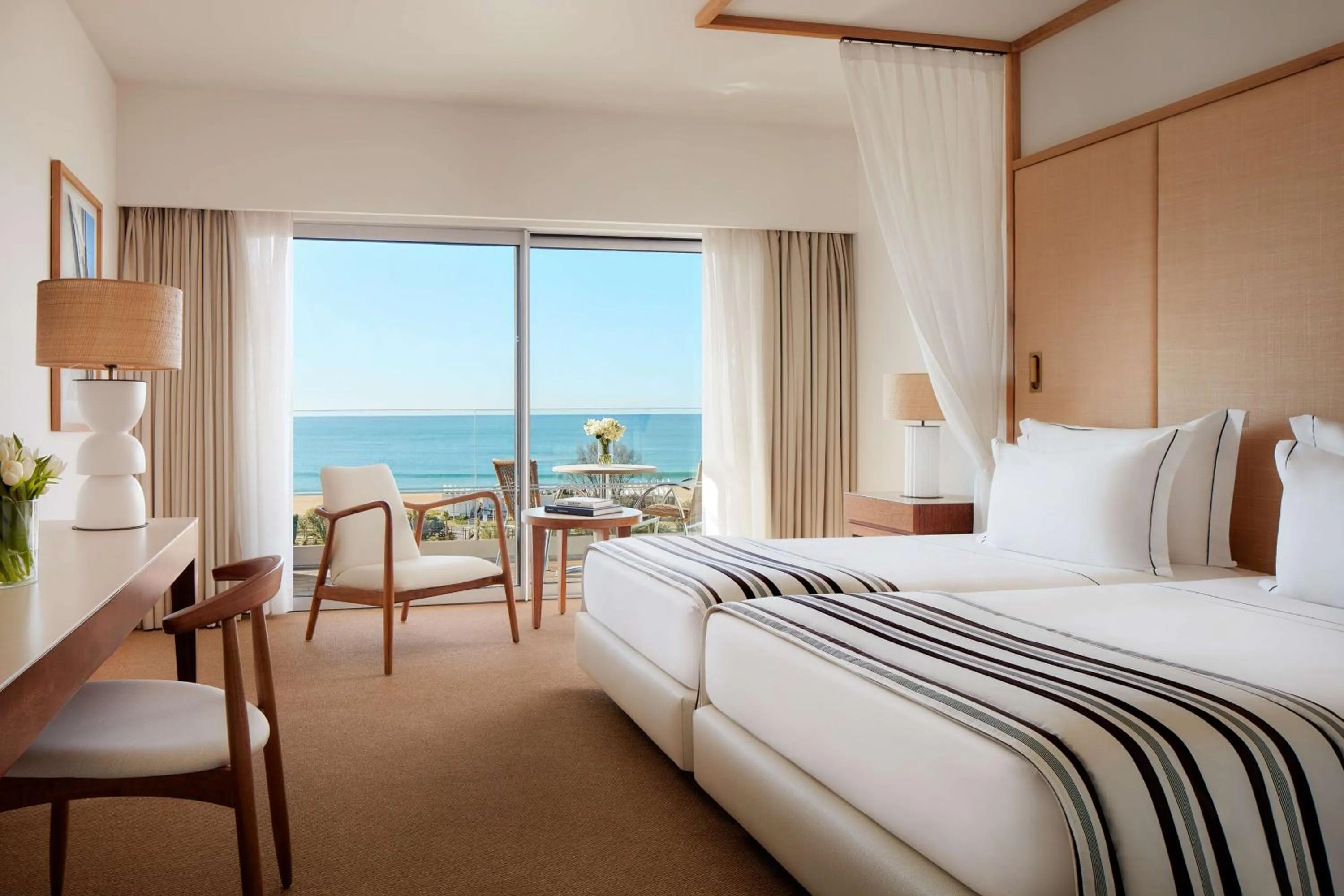 Deluxe Double or Twin Room with Sea View with Extra Bed (2 adults + 1 child) in Tivoli Marina Vilamoura
