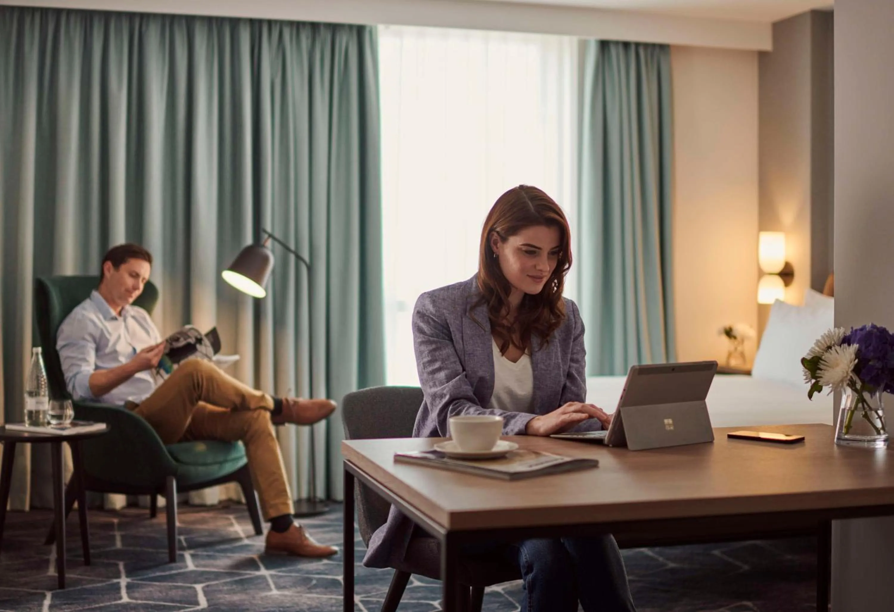 King Suite with Cherry Park View in Hyatt House London Stratford - Aparthotel