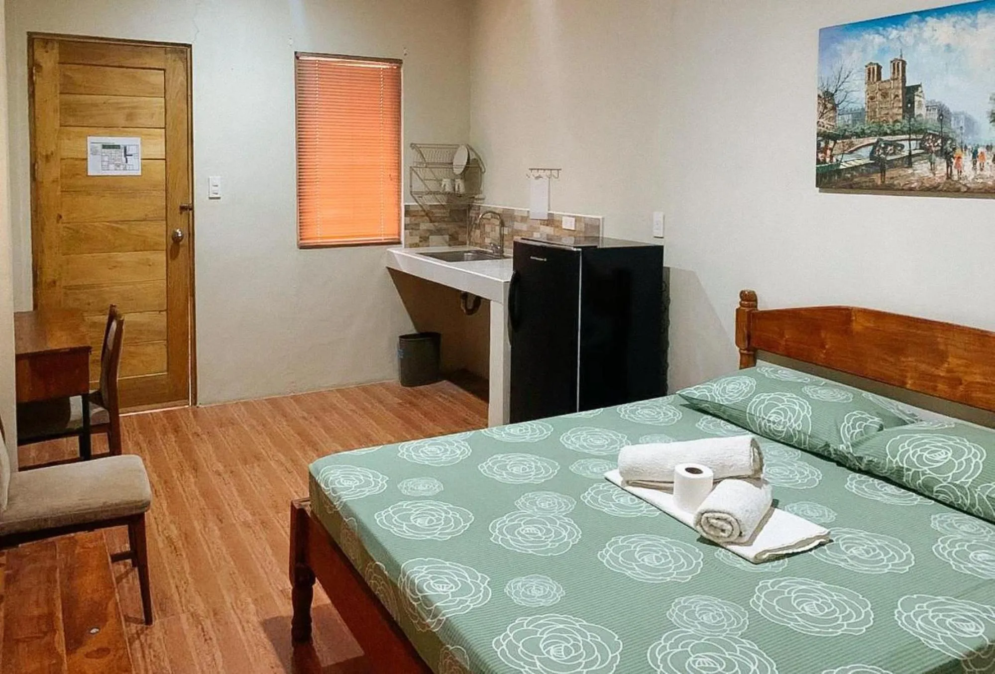 Double Room with Private Bathroom in UrbanView BNKY Bed and Breakfast Palawan by RedDoorz