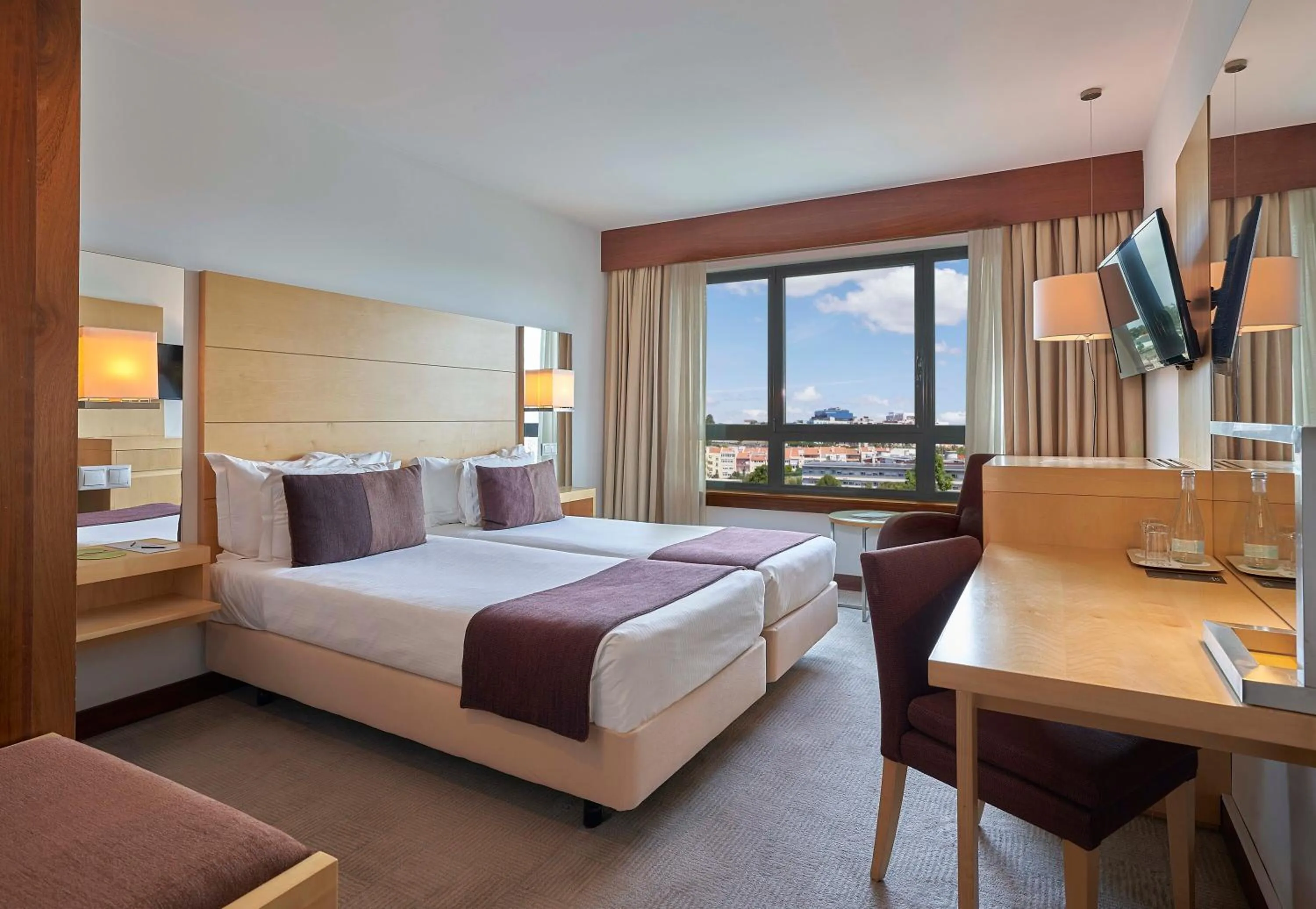 Double or Twin Room in Hotel Acores Lisboa