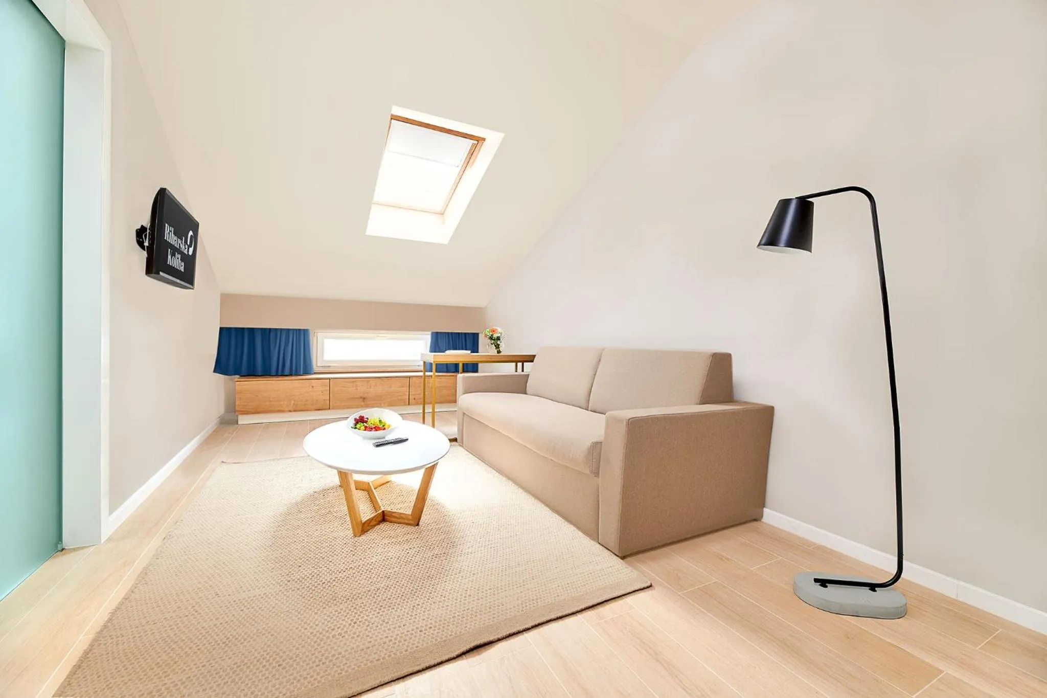 Suite with Balcony and Sea View in Ribarska Koliba Resort