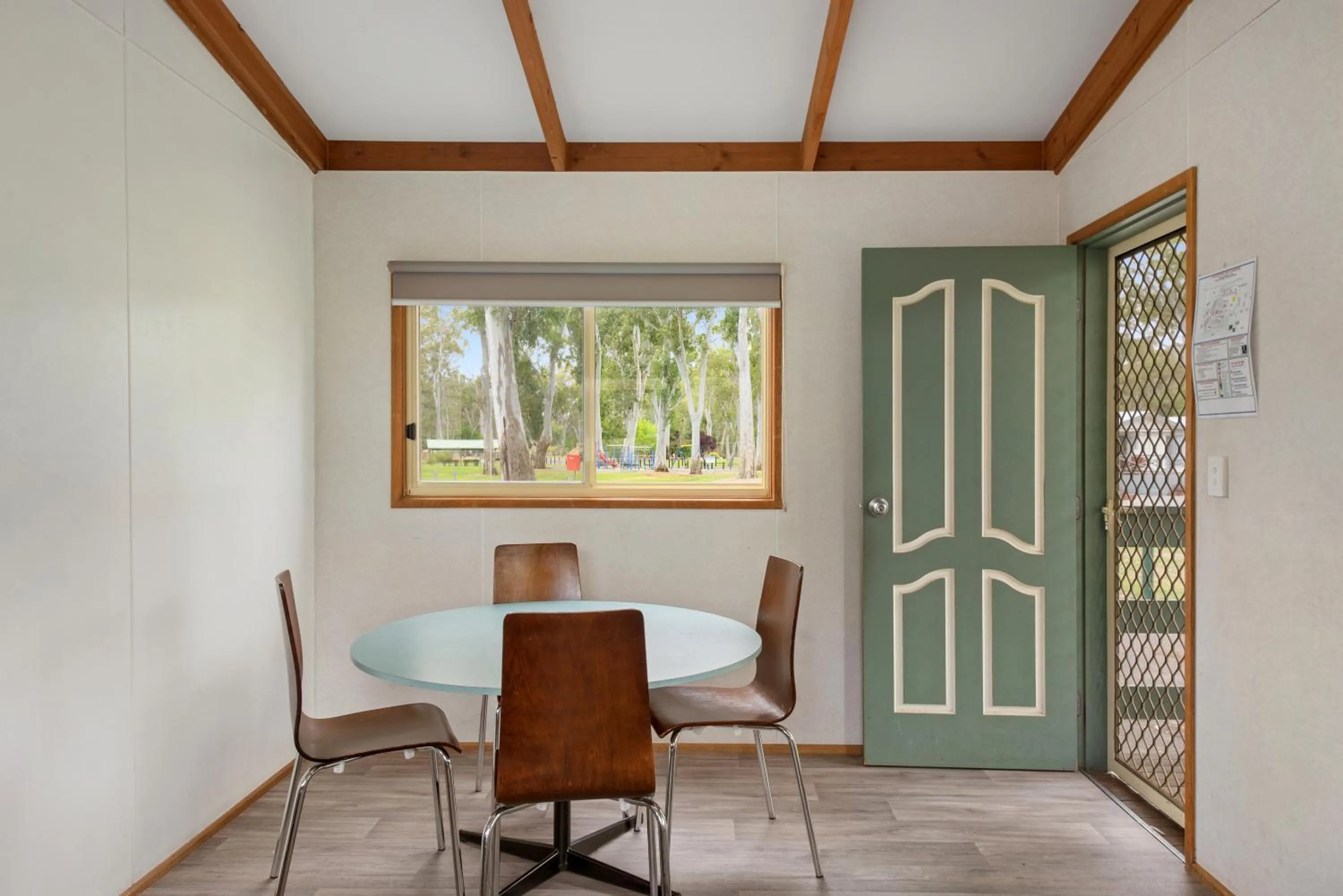 Standard 2 Bedroom Cabin - Sleeps 6 in Discovery Parks - Clare