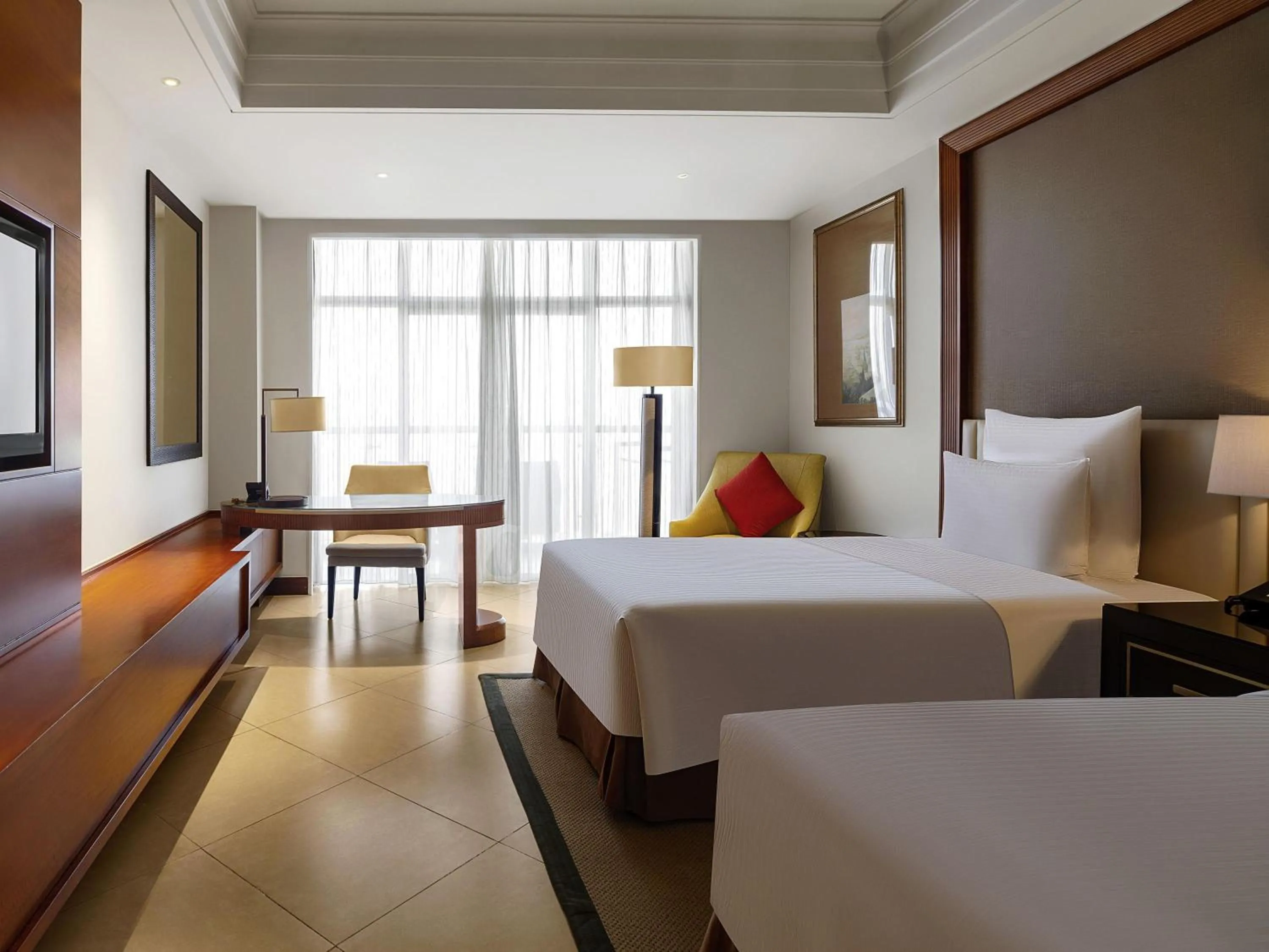 Executive Twin Room with River View and Balcony in Pullman Haikou