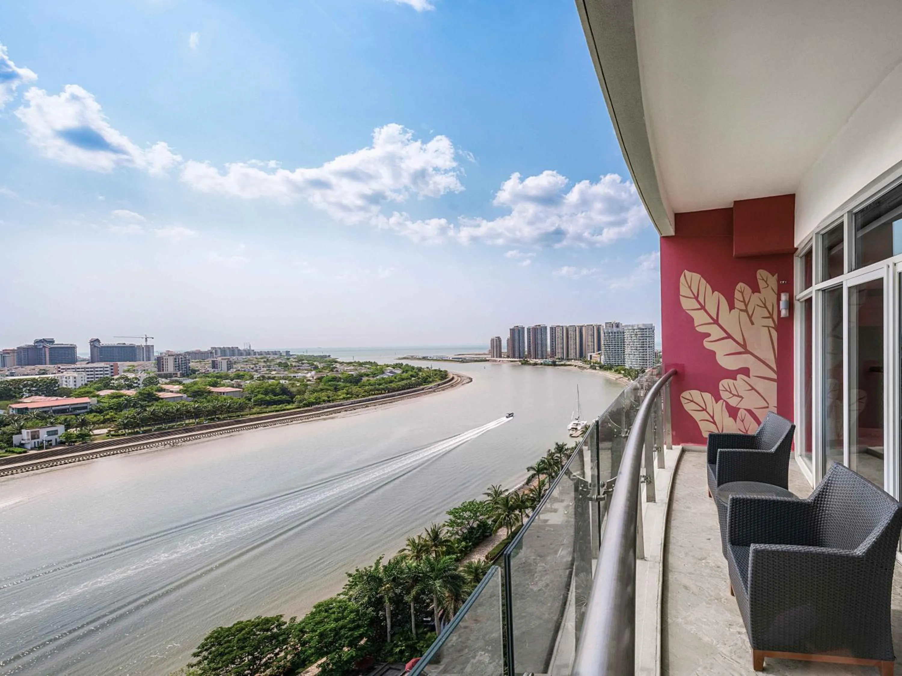 Executive King Room with Private Balcony and Sea View - Lounge Access in Pullman Haikou