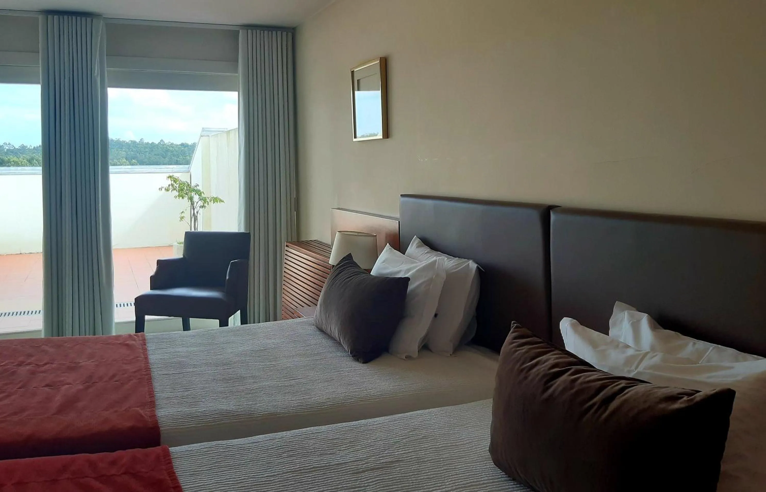 Twin Room with Balcony in Santana Hotel & SPA