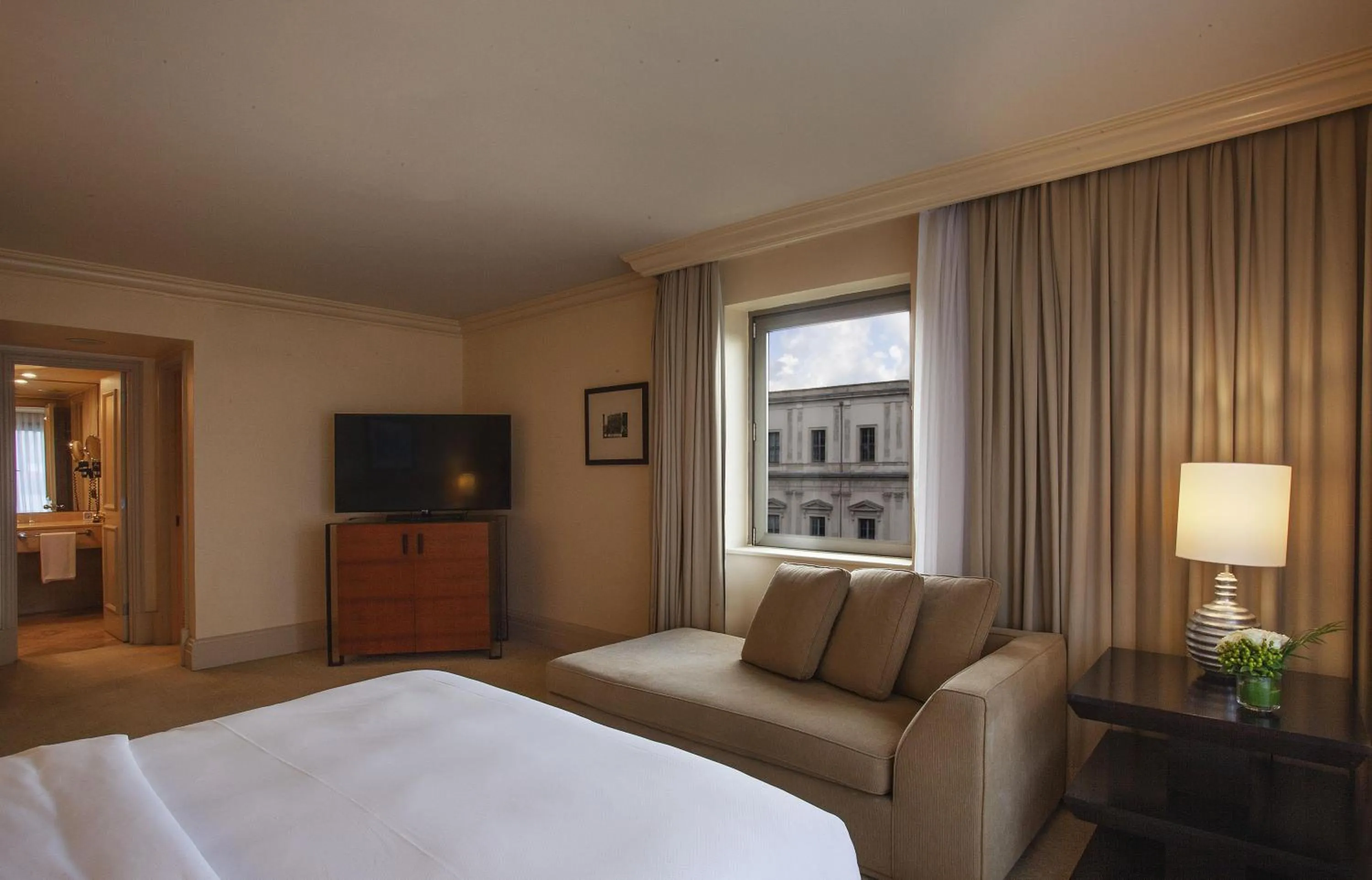 Grand King Suite with Lounge Access in Grand Hyatt Istanbul