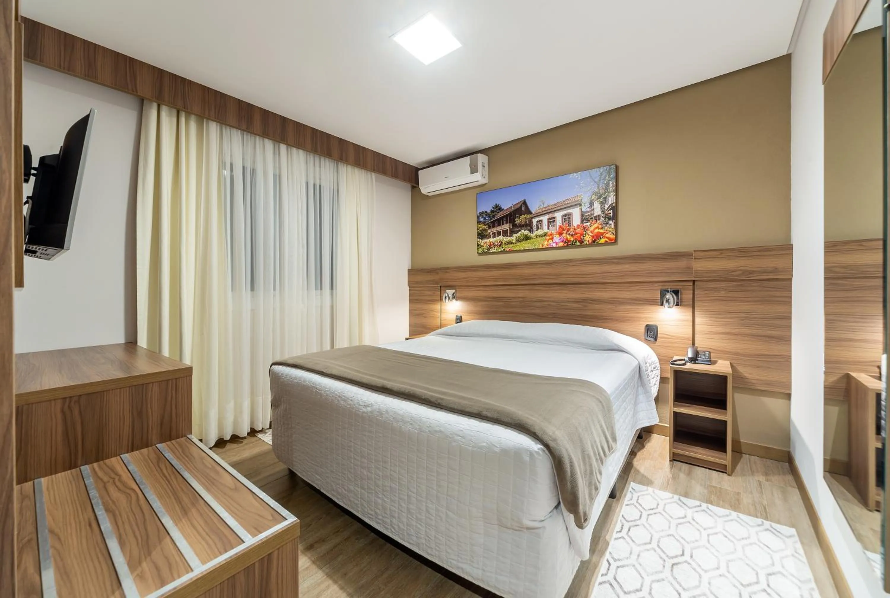 Quarto Duplo econômico in Hotel Fioreze Centro