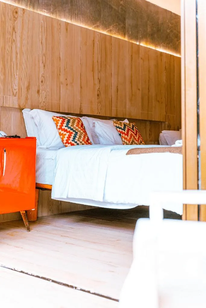 Deluxe Double Room - single occupancy in Hotel Casa do Mar