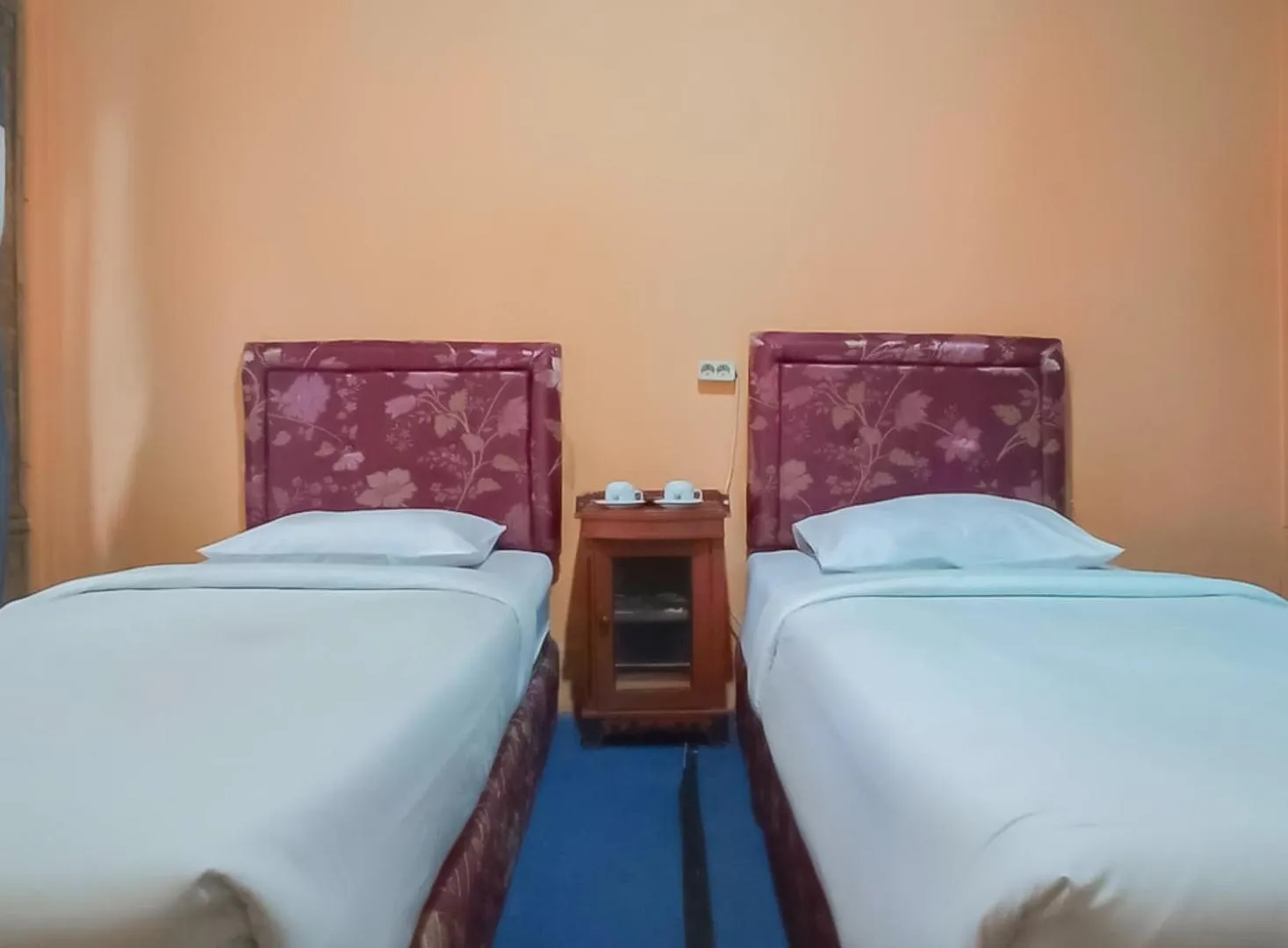 Deluxe Twin Room in RedDoorz Plus At Grand Yustik Sukabumi