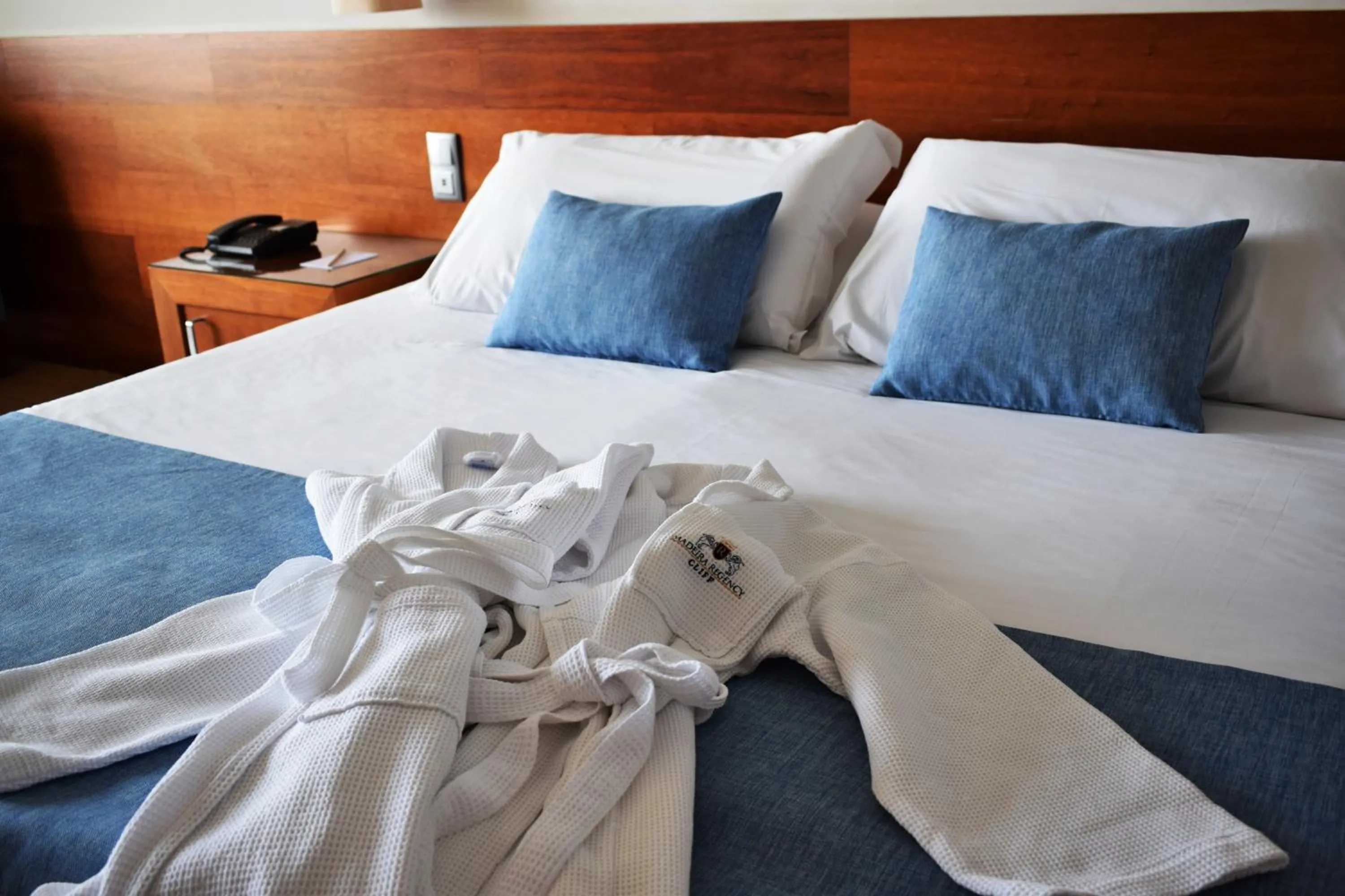 Suite with Sea View in Madeira Regency Cliff - Adults Only