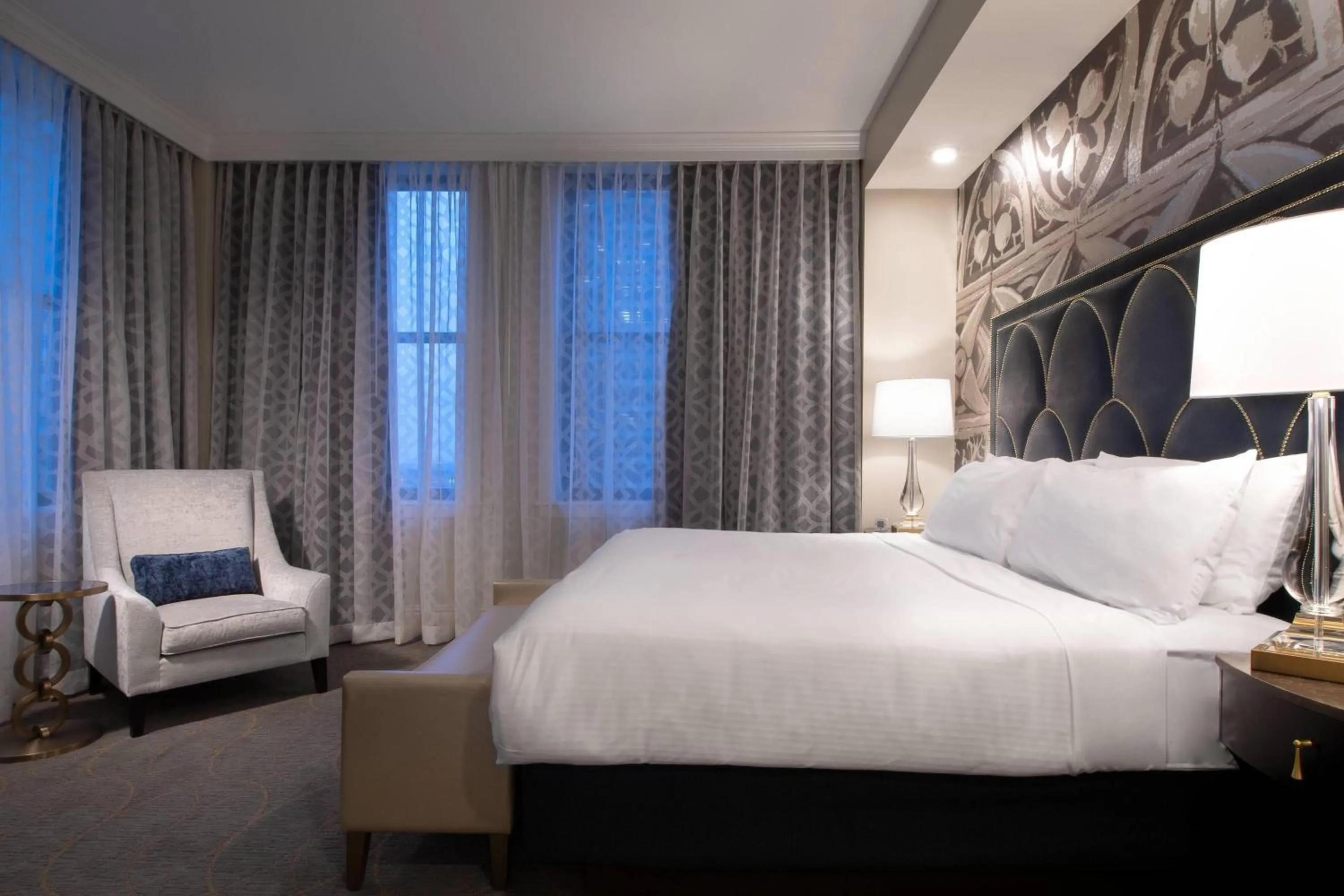 Corner King Room in Hotel Saint Louis, Autograph Collection