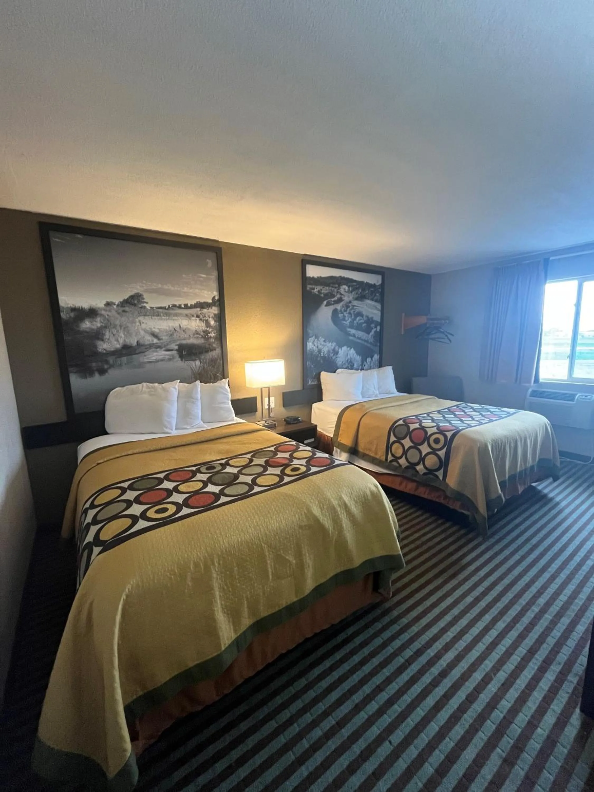 Double Room with Two Double Beds - Mobility Access/Non-Smoking in Super 8 by Wyndham Lexington