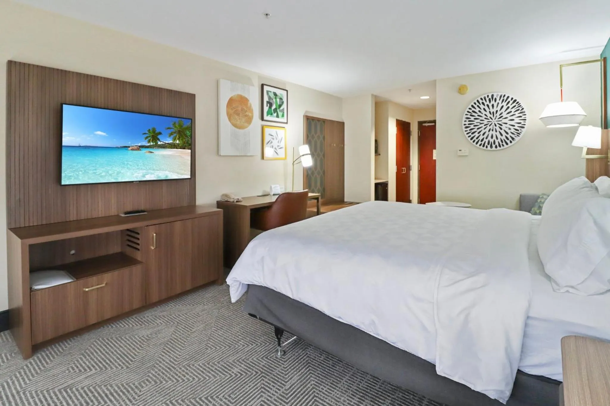 Premium King Room in Holiday Inn Quincy by IHG