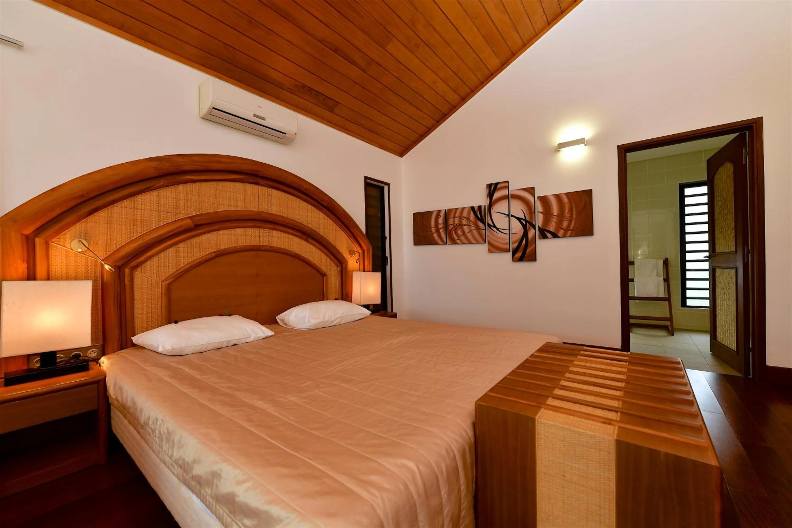 Double or Twin Room with Sea View in Hotel Paradis d'Ouvéa