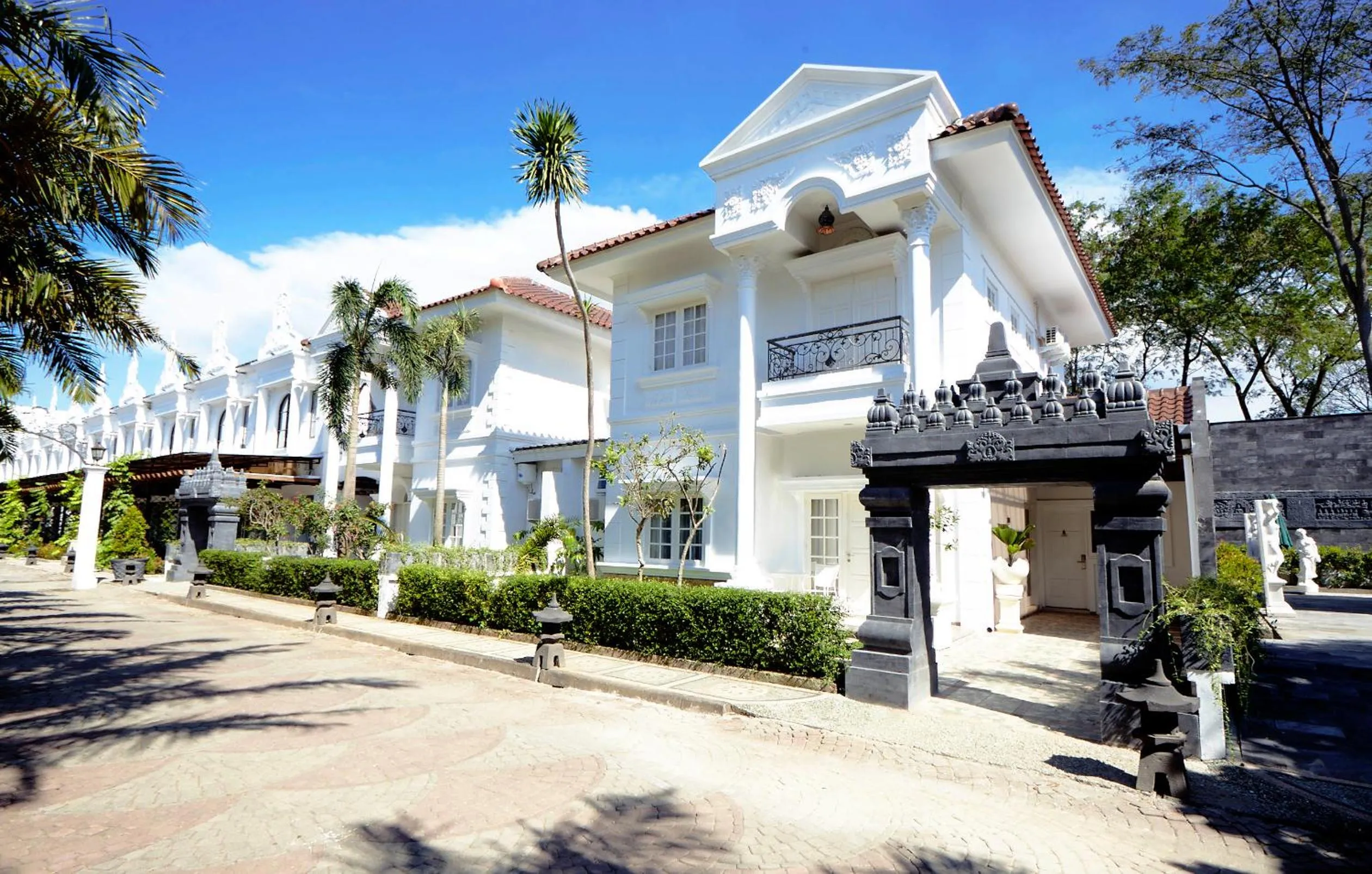 Grand Twin Suite - Non-Smoking in Ramada Suites By Wyndham Solo