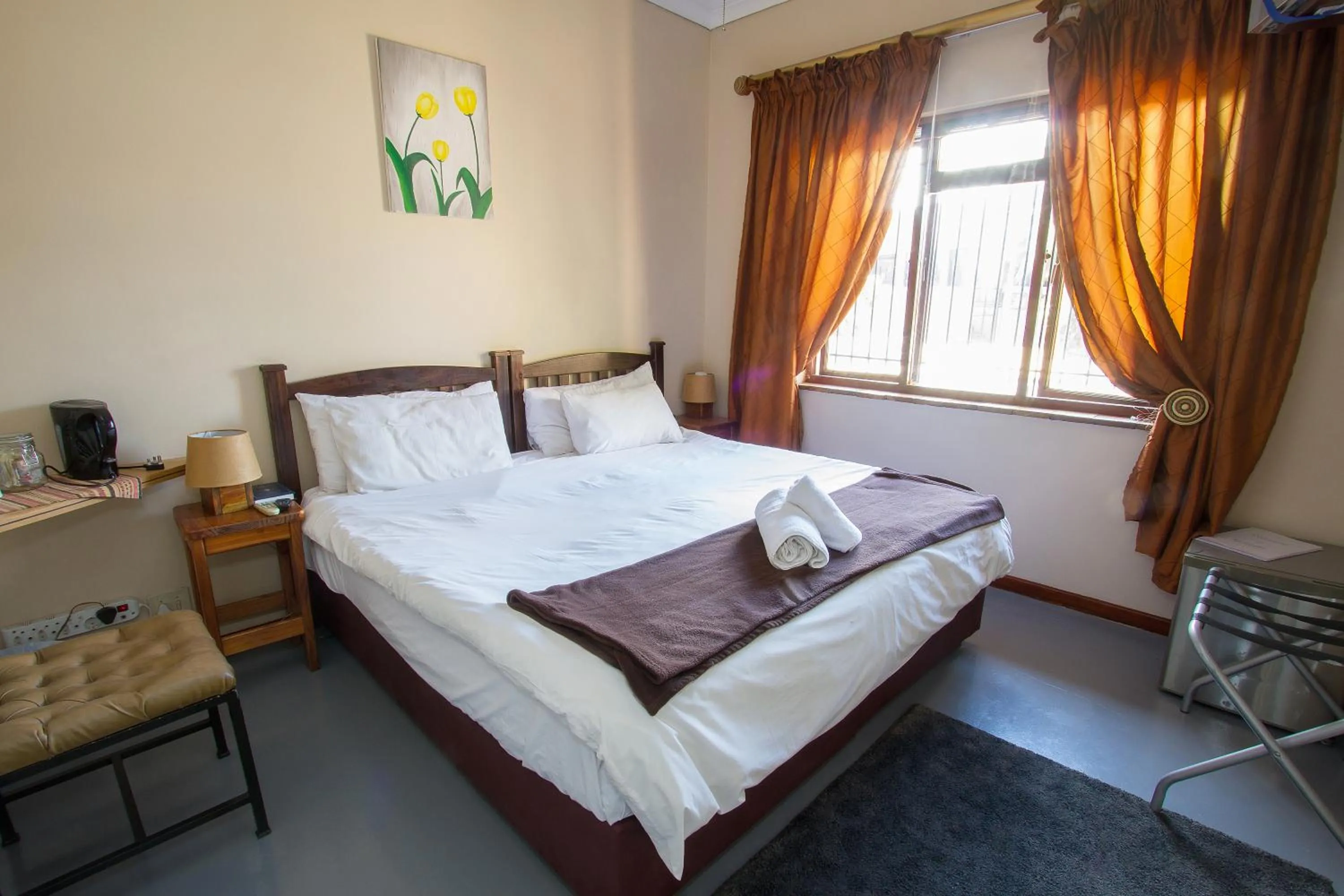 Twin Room in Ramasibi Guest Services