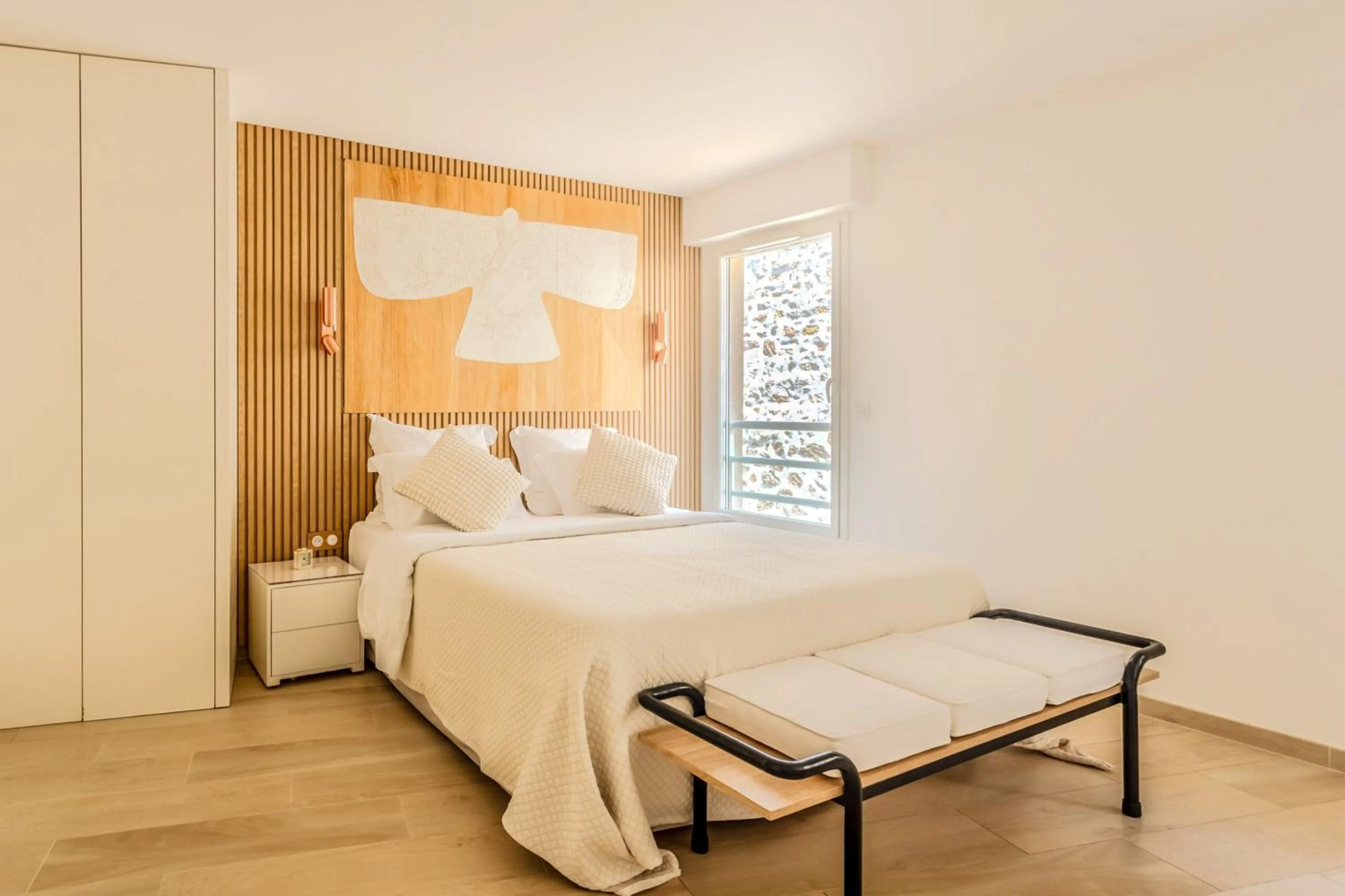 Superior Room in Traverse Des Artistes