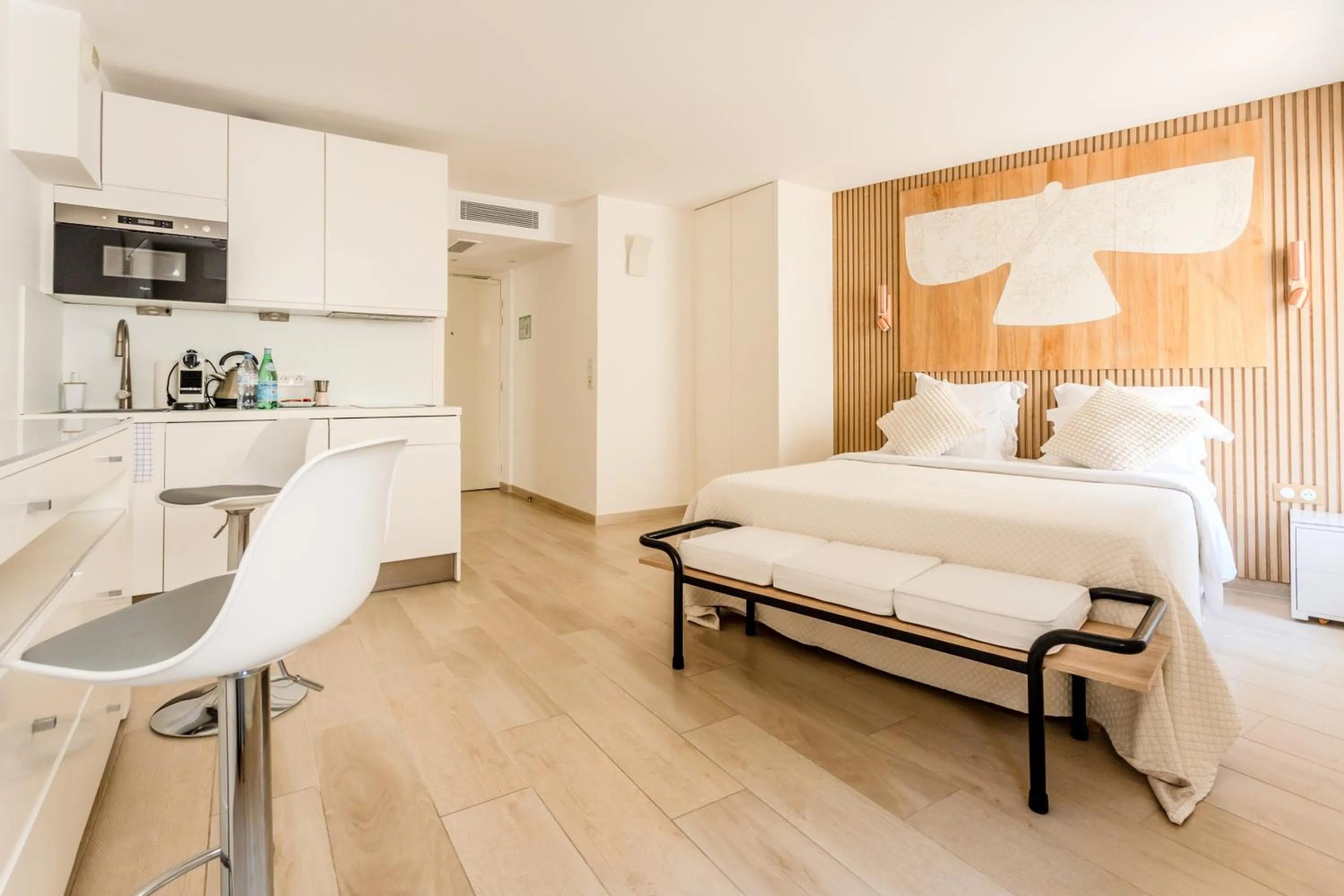 Deluxe Room in Traverse Des Artistes