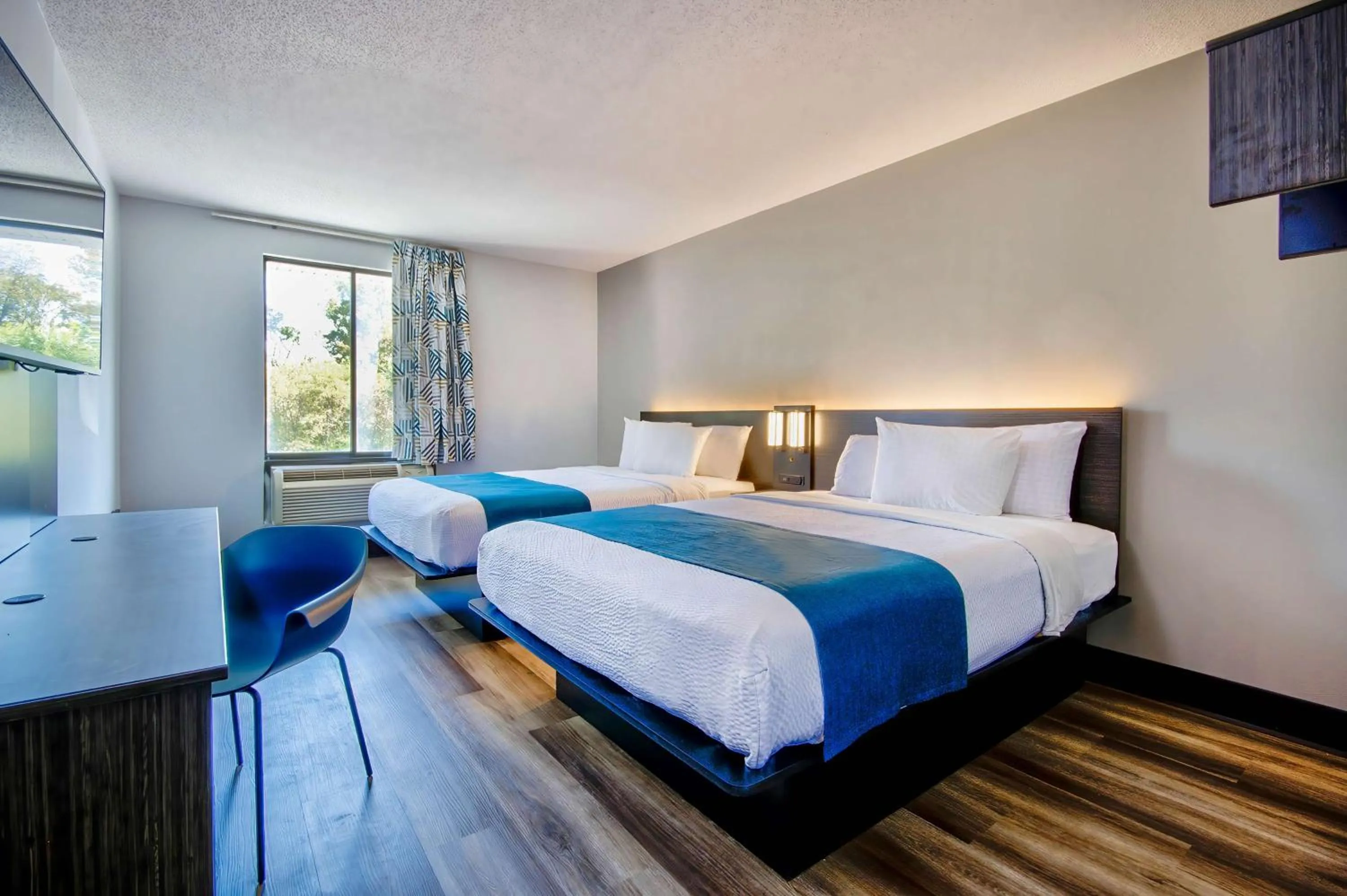 Queen Room with Two Queen Beds - Non-Smoking in Motel 6 Jeffersonville, IN