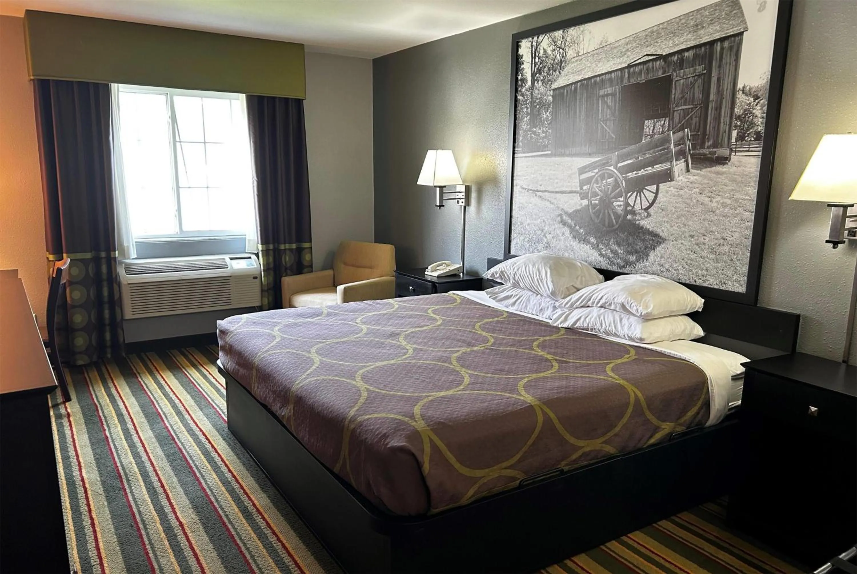 King Room - Non-Smoking in Super 8 by Wyndham Mound City