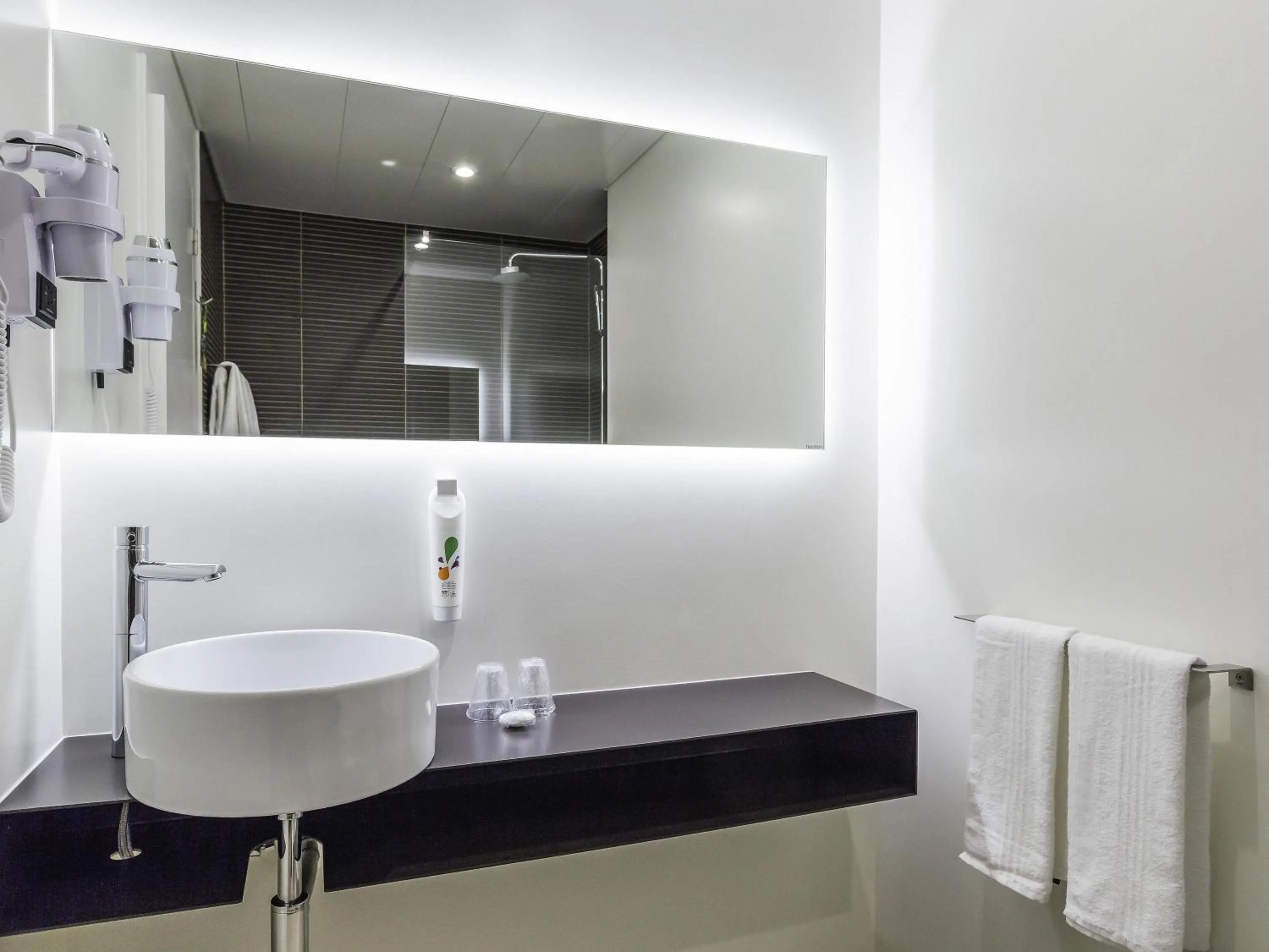 Superior Twin Room in Ibis Styles Lisboa Centro Marquês de Pombal