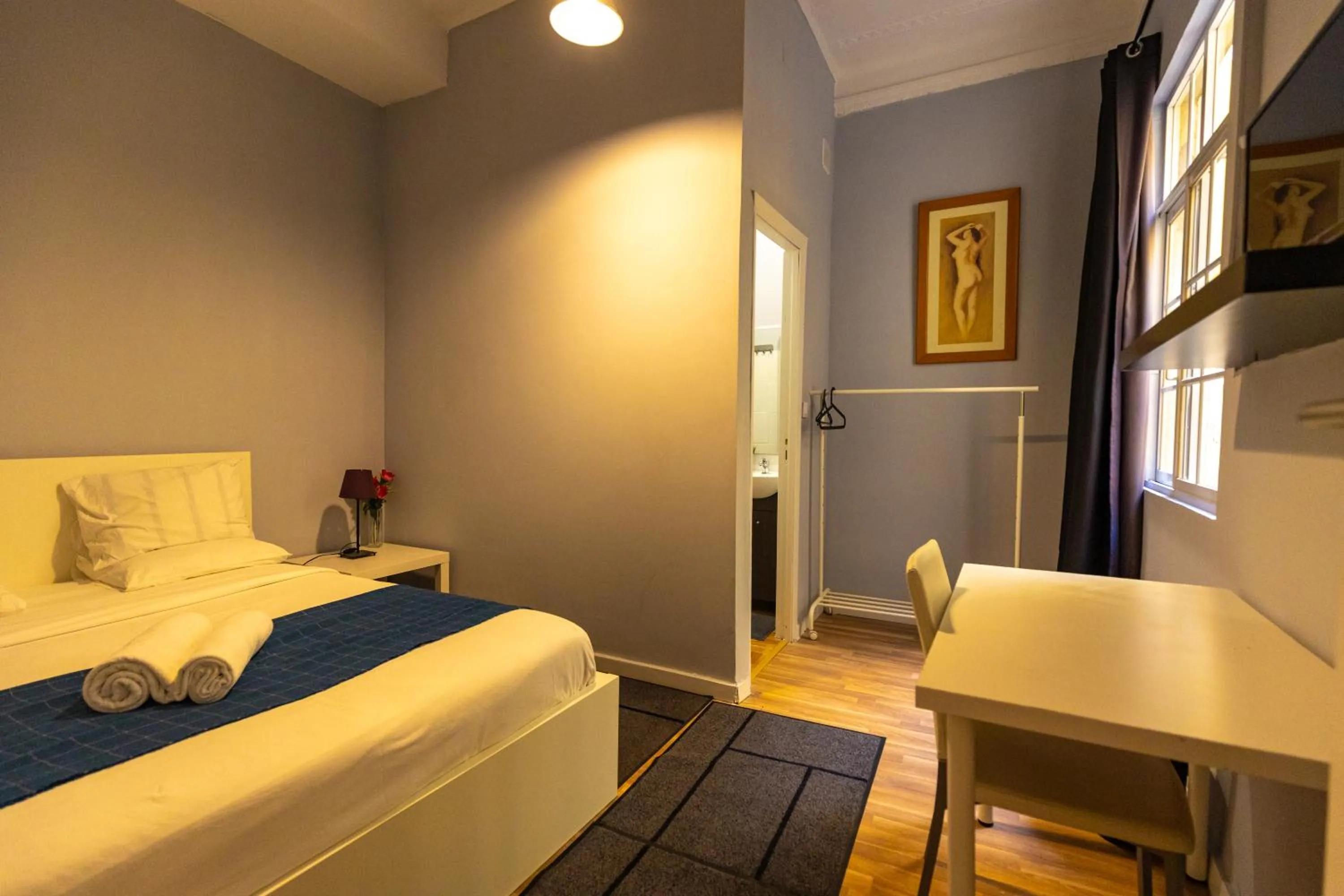 Double Room with Private Bathroom in The Delight Hostel