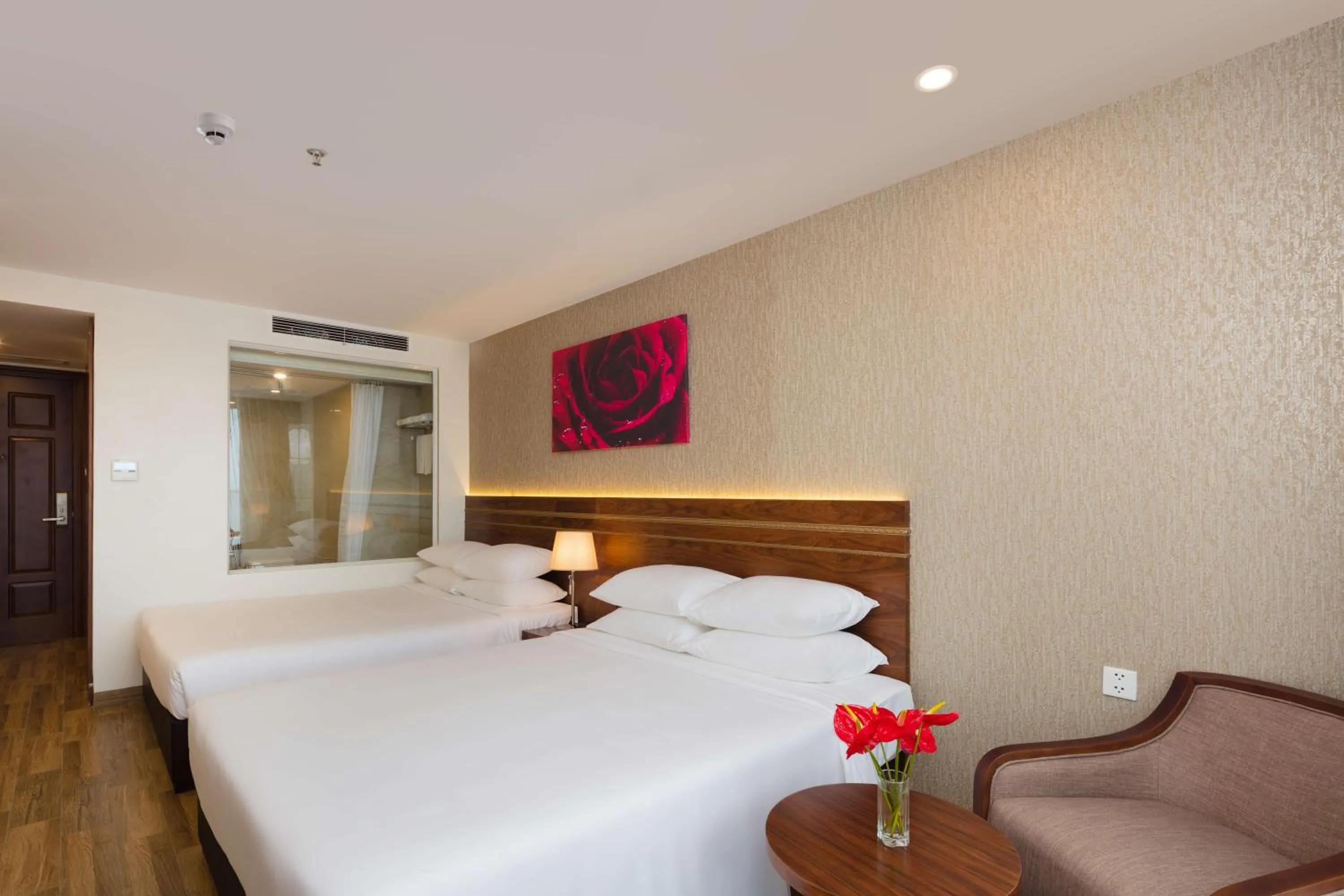 Deluxe Triple Room in Sea Pearl Hotel