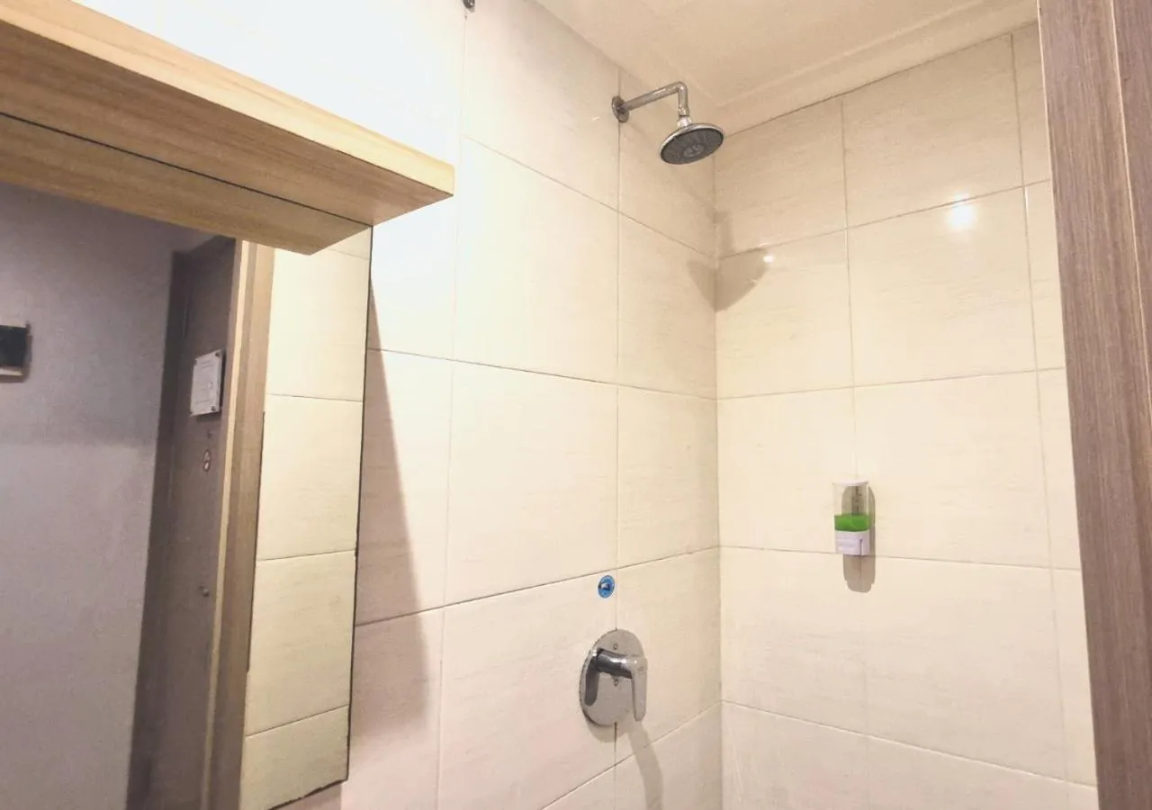 Standard Single Room in Central Front One Inn Jakarta Airport