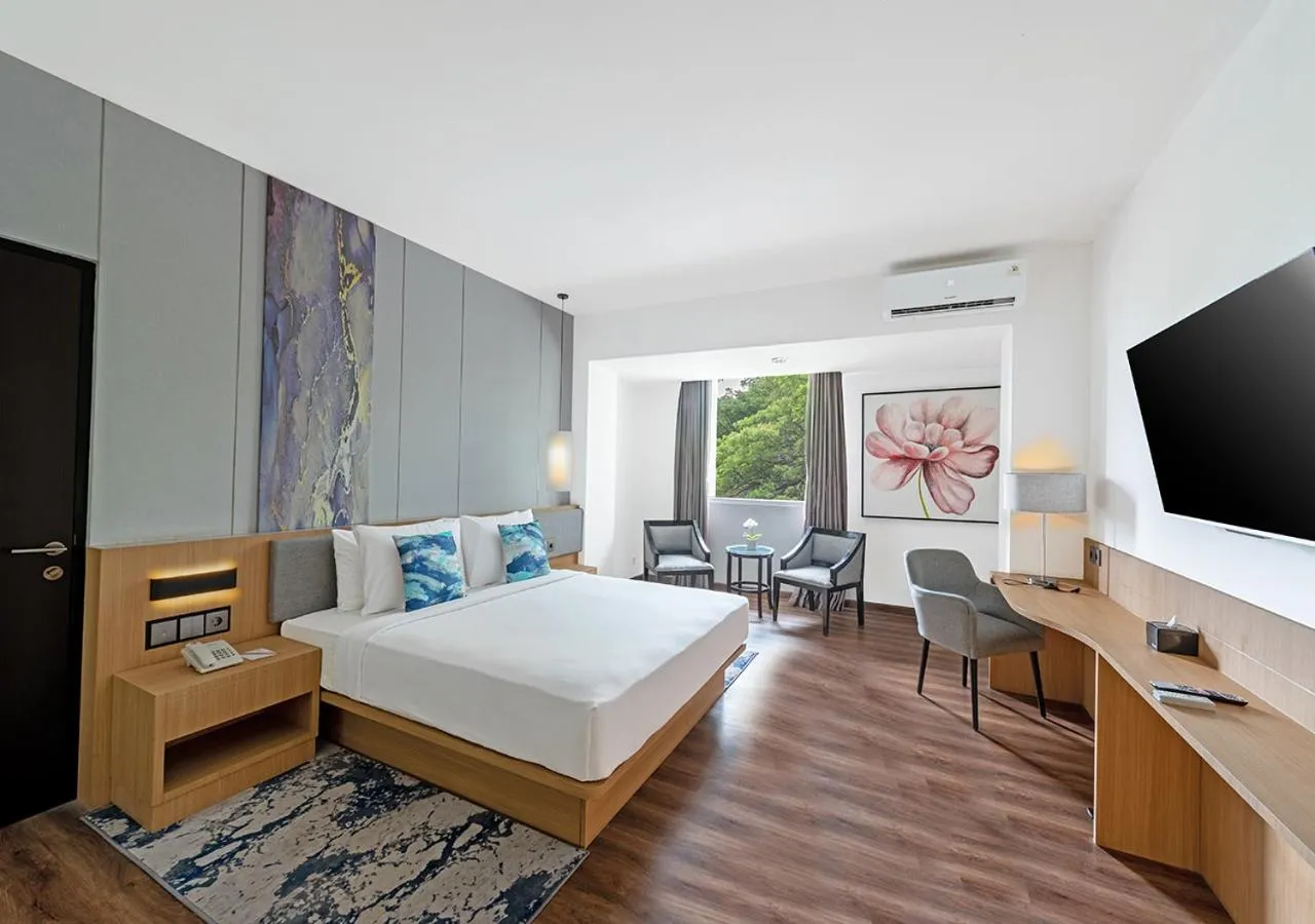 Deluxe King Room in Oakwood Hotel & Apartments Taman Mini Jakarta