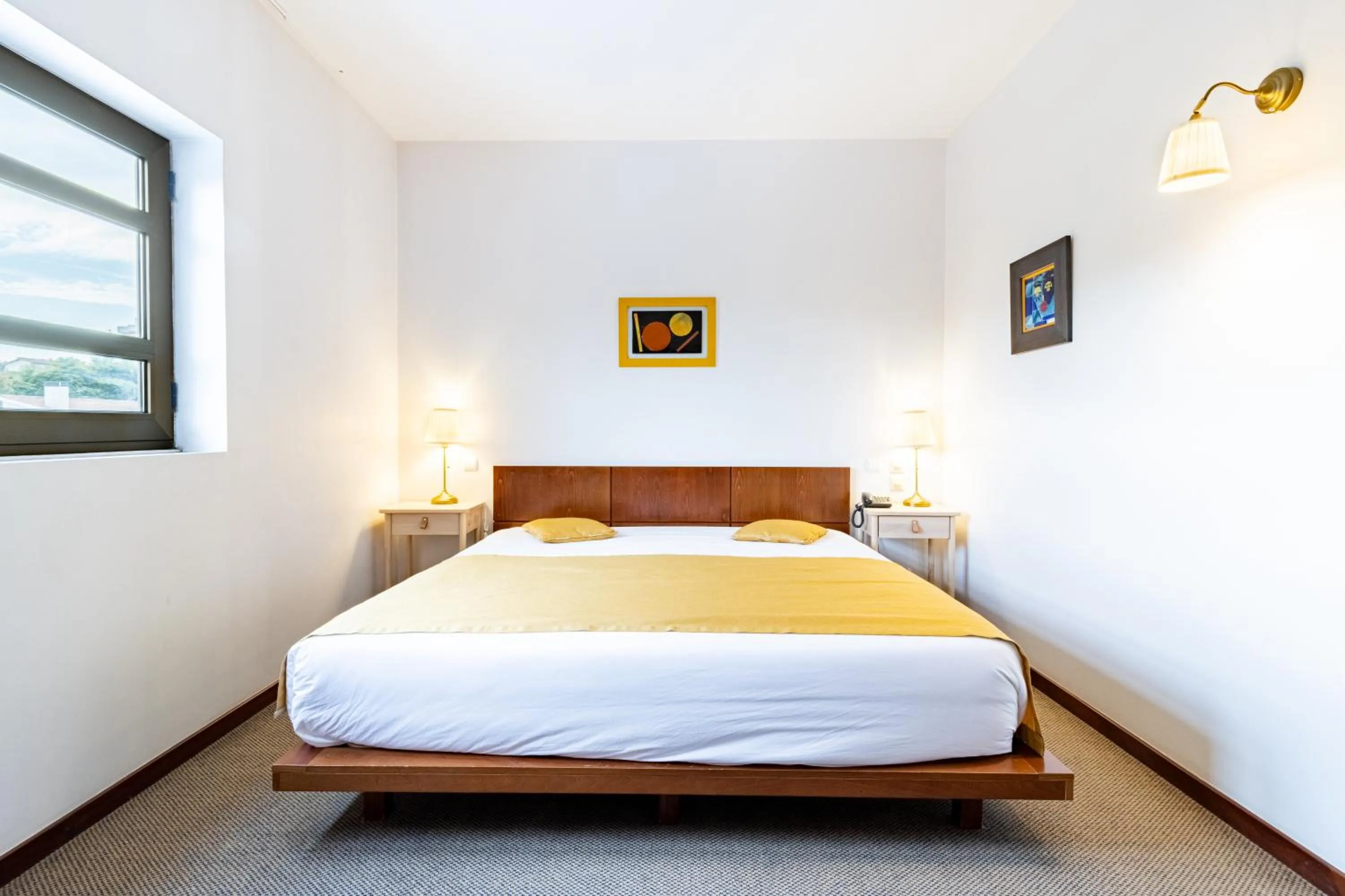 Family Suite (2 Adults + 2 Children) in Hotel La Fontaine