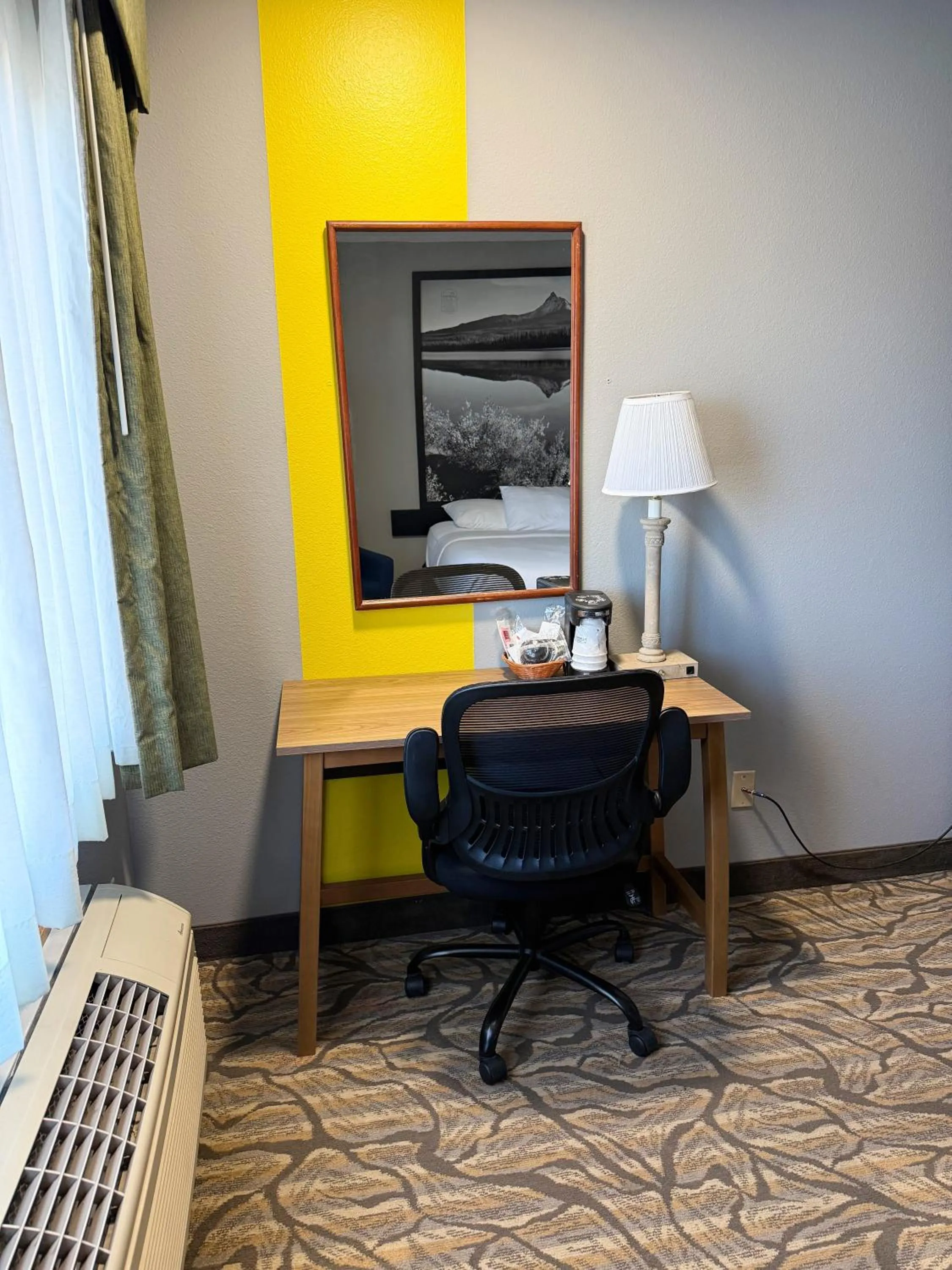 Deluxe Queen Studio with Two Queen Beds - Non-Smoking in Super 8 by Wyndham Baker City