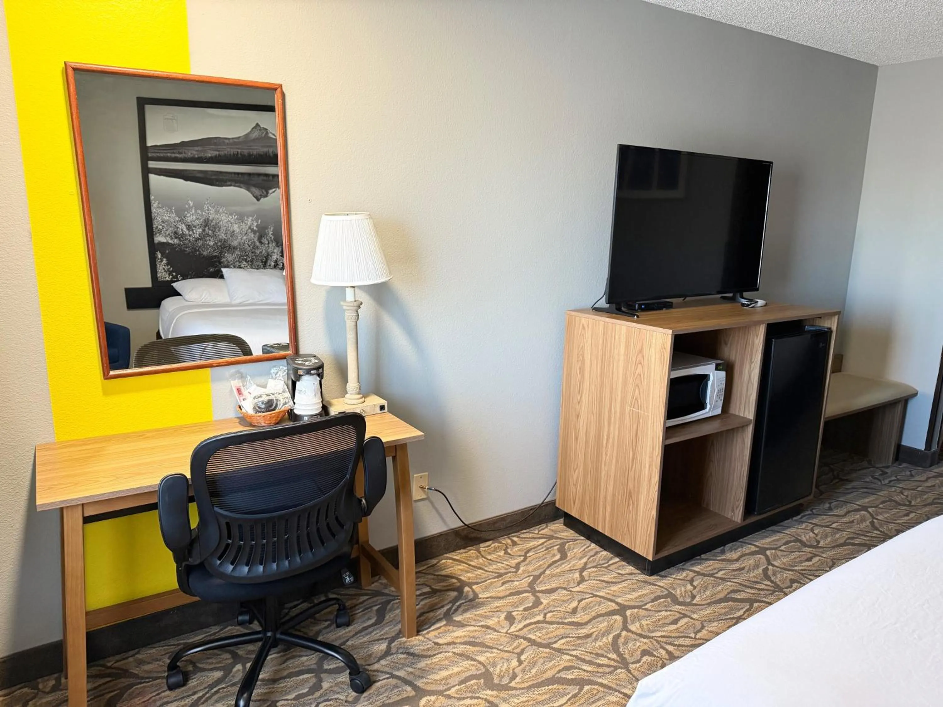 King Room - Non-Smoking in Super 8 by Wyndham Baker City